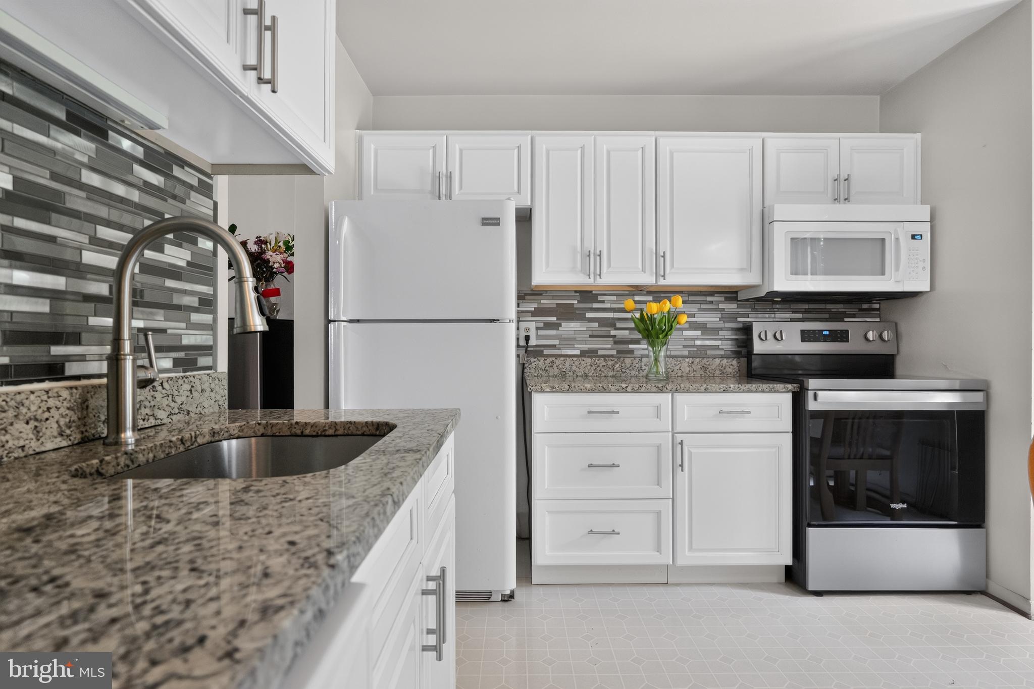 REDLAND ESTATES - Residential