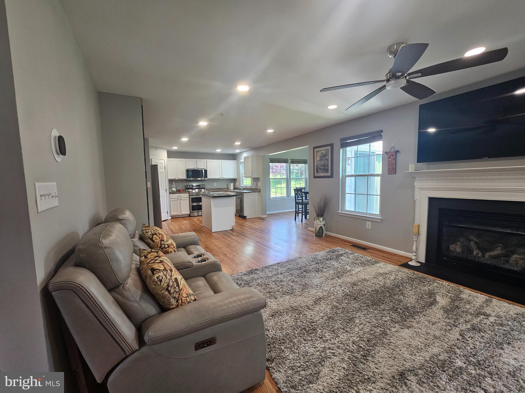 VILLAGE OF MEADOW CREEK - Residential
