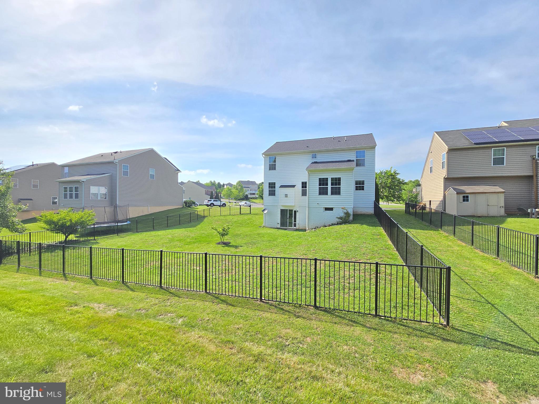 VILLAGE OF MEADOW CREEK - Residential
