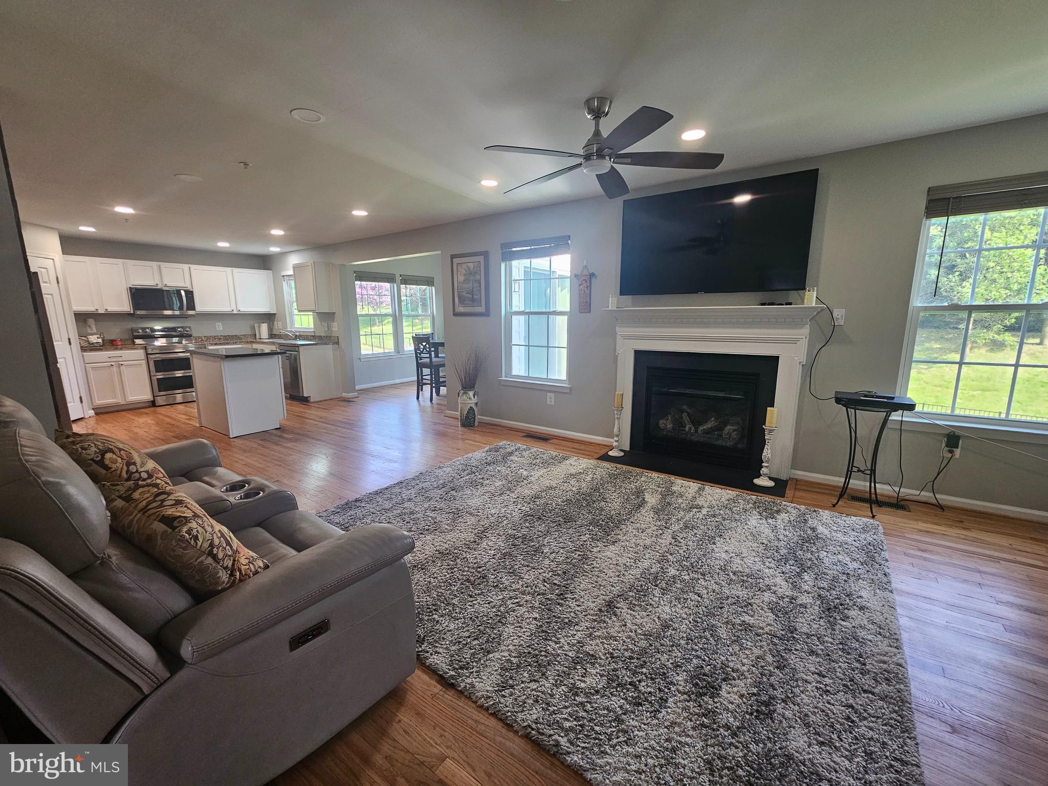 VILLAGE OF MEADOW CREEK - Residential