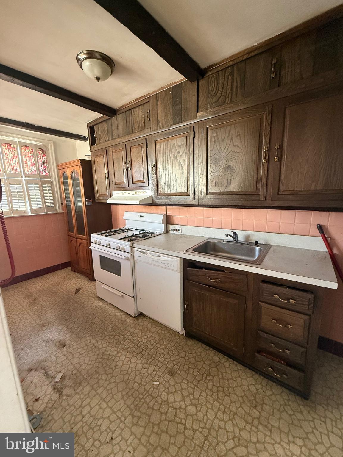 PHILADELPHIA (NORTHEAST) - Residential
