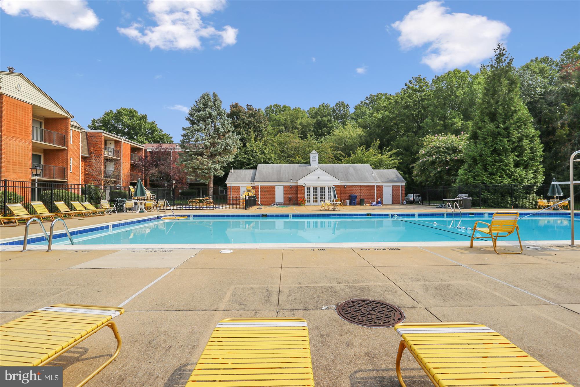 PLYMOUTH GARDENS - Residential