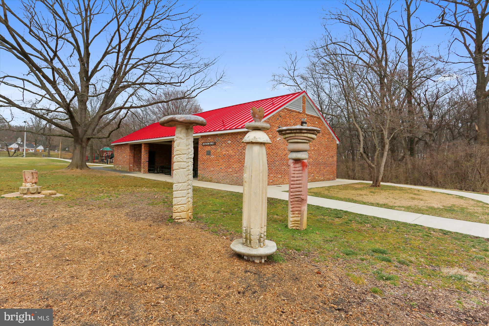 PLYMOUTH GARDENS - Residential
