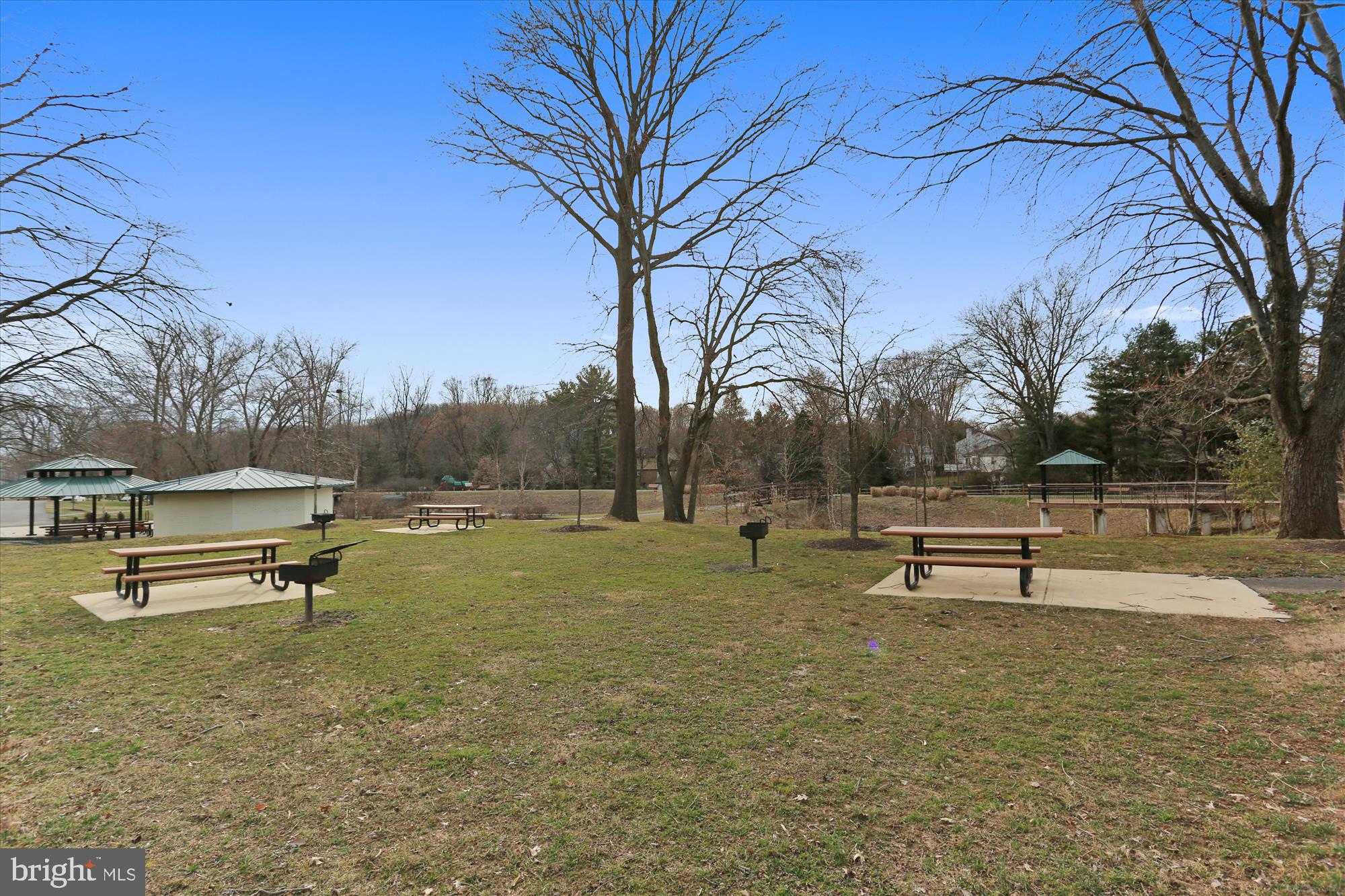 PLYMOUTH GARDENS - Residential