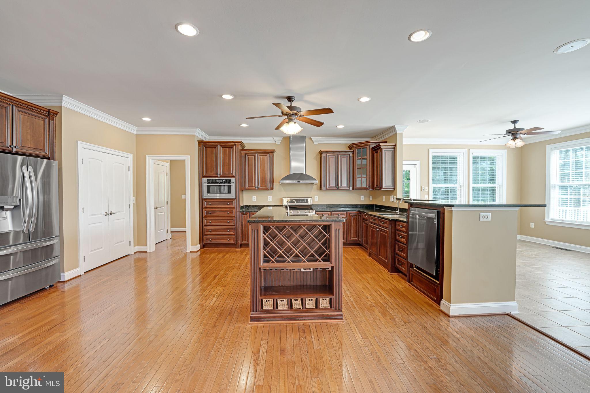SUMMERS LANDING - Residential