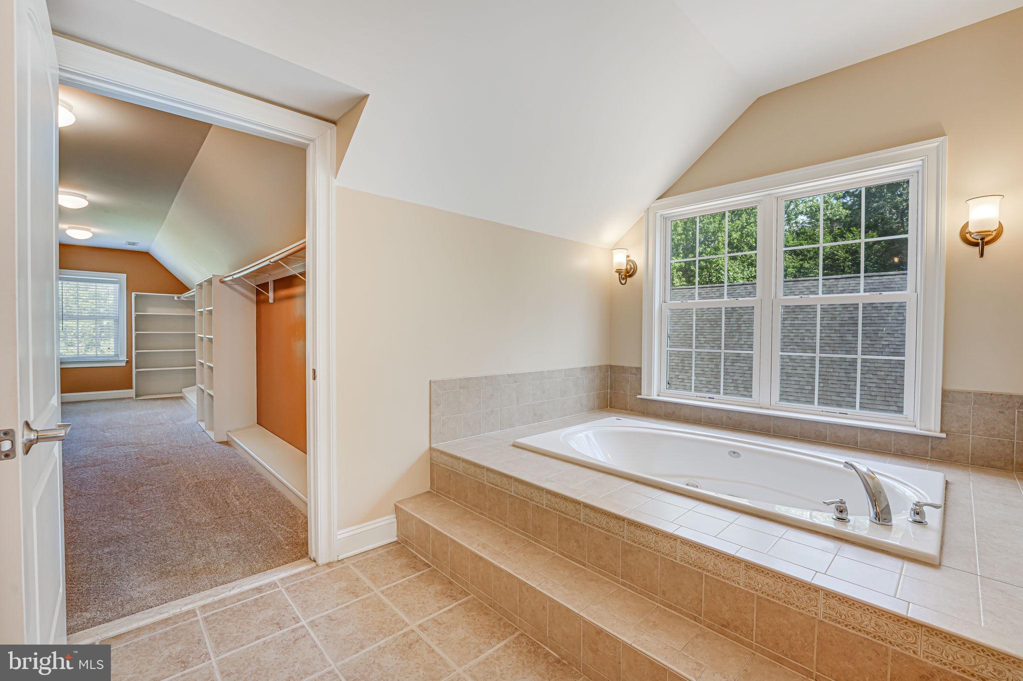 SUMMERS LANDING - Residential