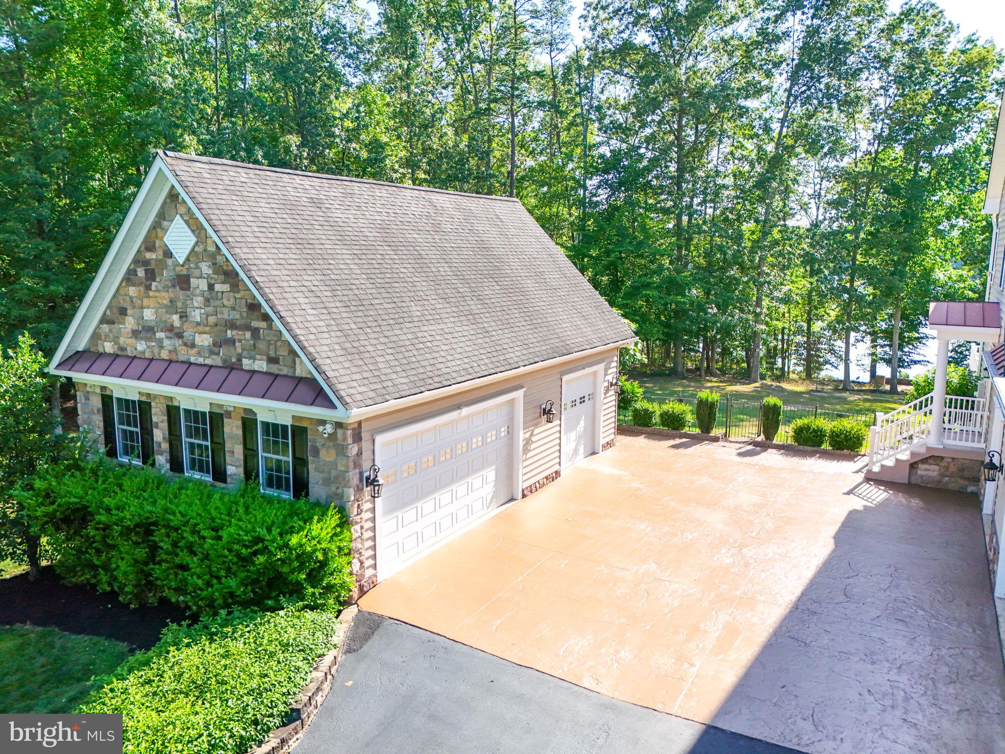 SUMMERS LANDING - Residential
