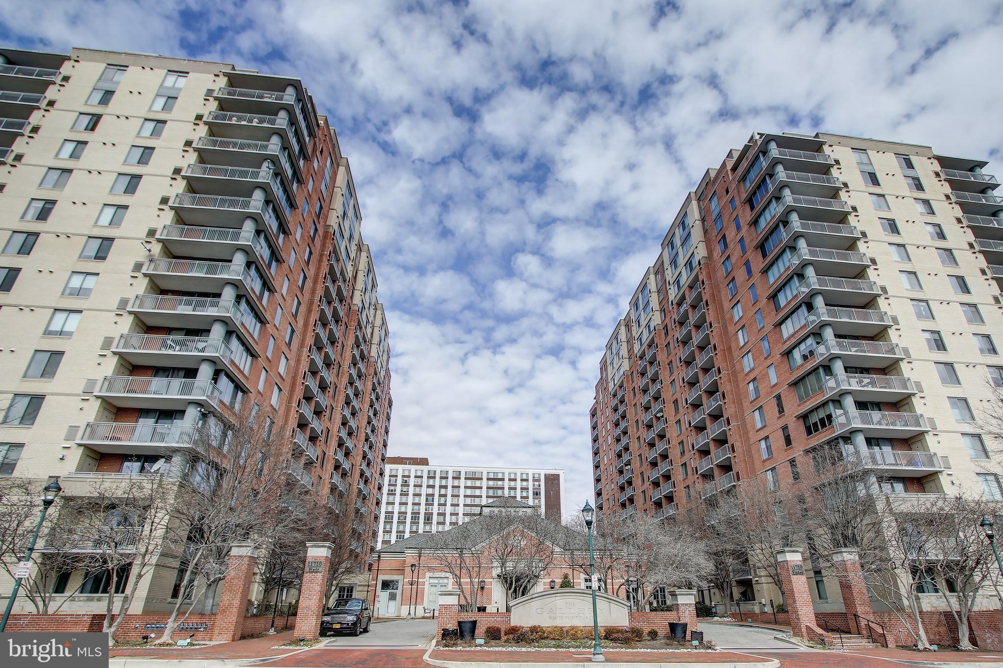 Studio Unit in Luxury Hi-Rise next to METRO! Many upgrades . Ideally located across from both Pike & Rose and Whiteflint METRO. The Gallery offers 24-hr Concierge, Wi-Fi, Fitness Center, Resort Style Pool, Media Room, Billiard Parlor, Community Room, Business Center, Convenience Store and is a pet friendly building. One garage parking space included

Good credit only Please. 700+ .Tenant’s combined income sources monthly should be at least three times the monthly rent.
