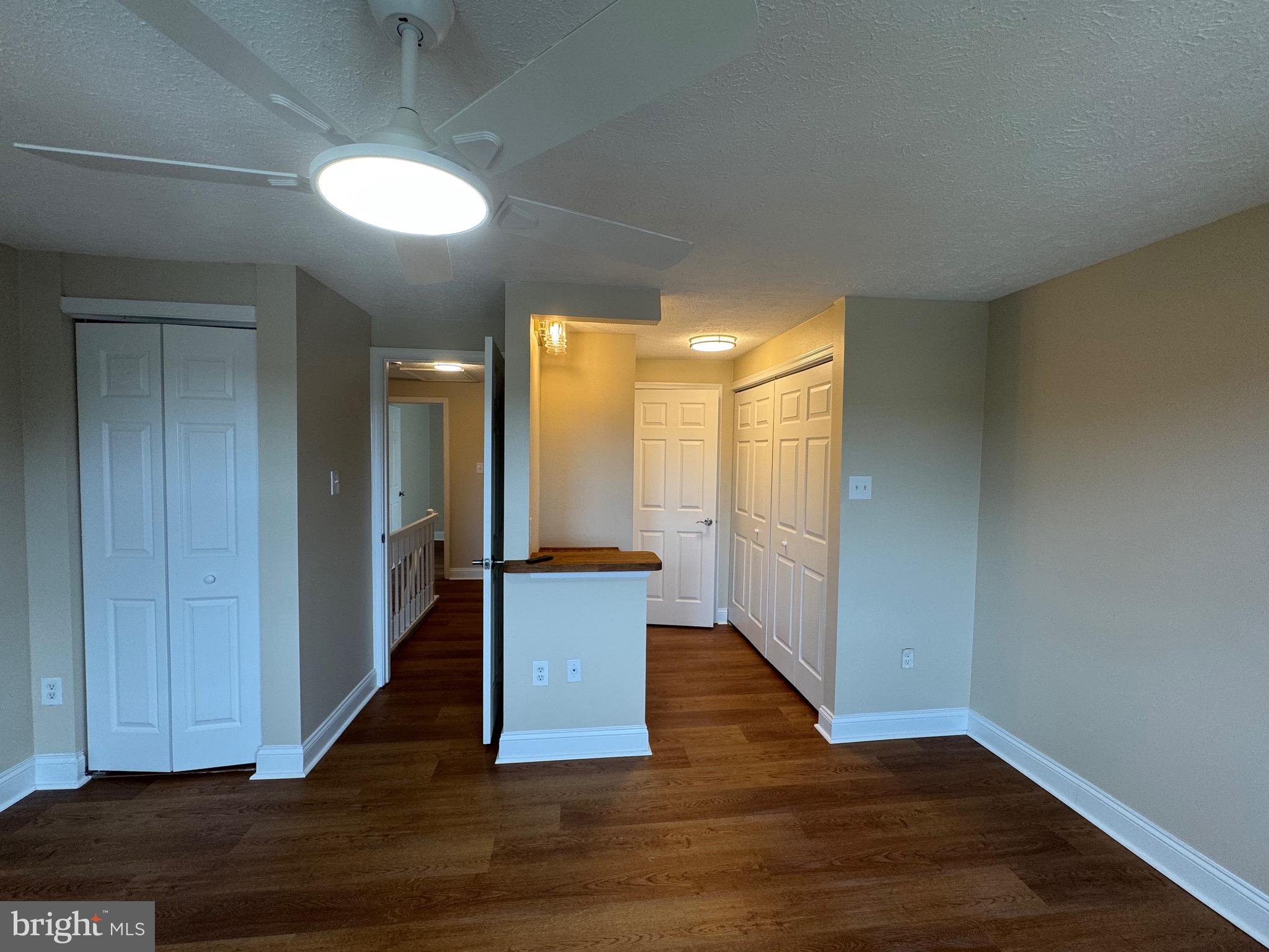 MIDDLEBROOK COMMONS - Residential