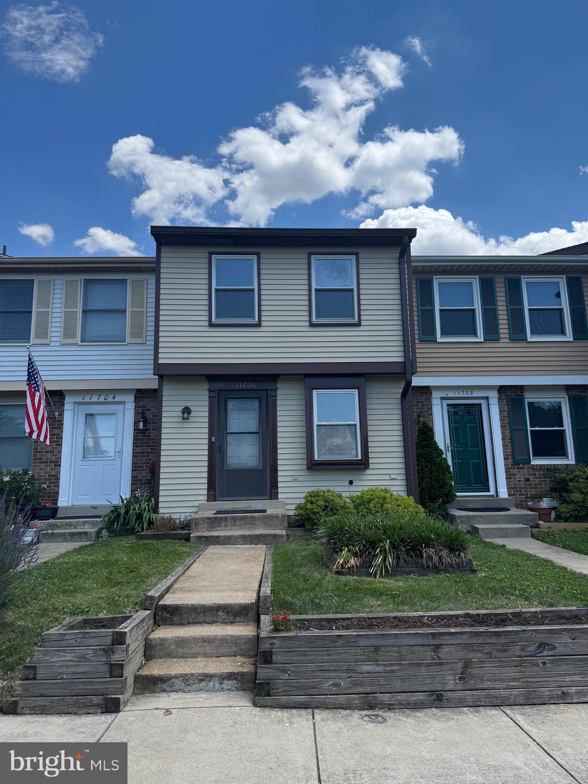 Coming soon! Beautifully updated 2 bedroom, 1 1/2 townhouse in Middlebrook Commons. New kitchen cabinets and granite counters. New refrigerator, dishwasher and built-in  microwave. Newer stove. Freshly painter and new flooring on all 3 levels.