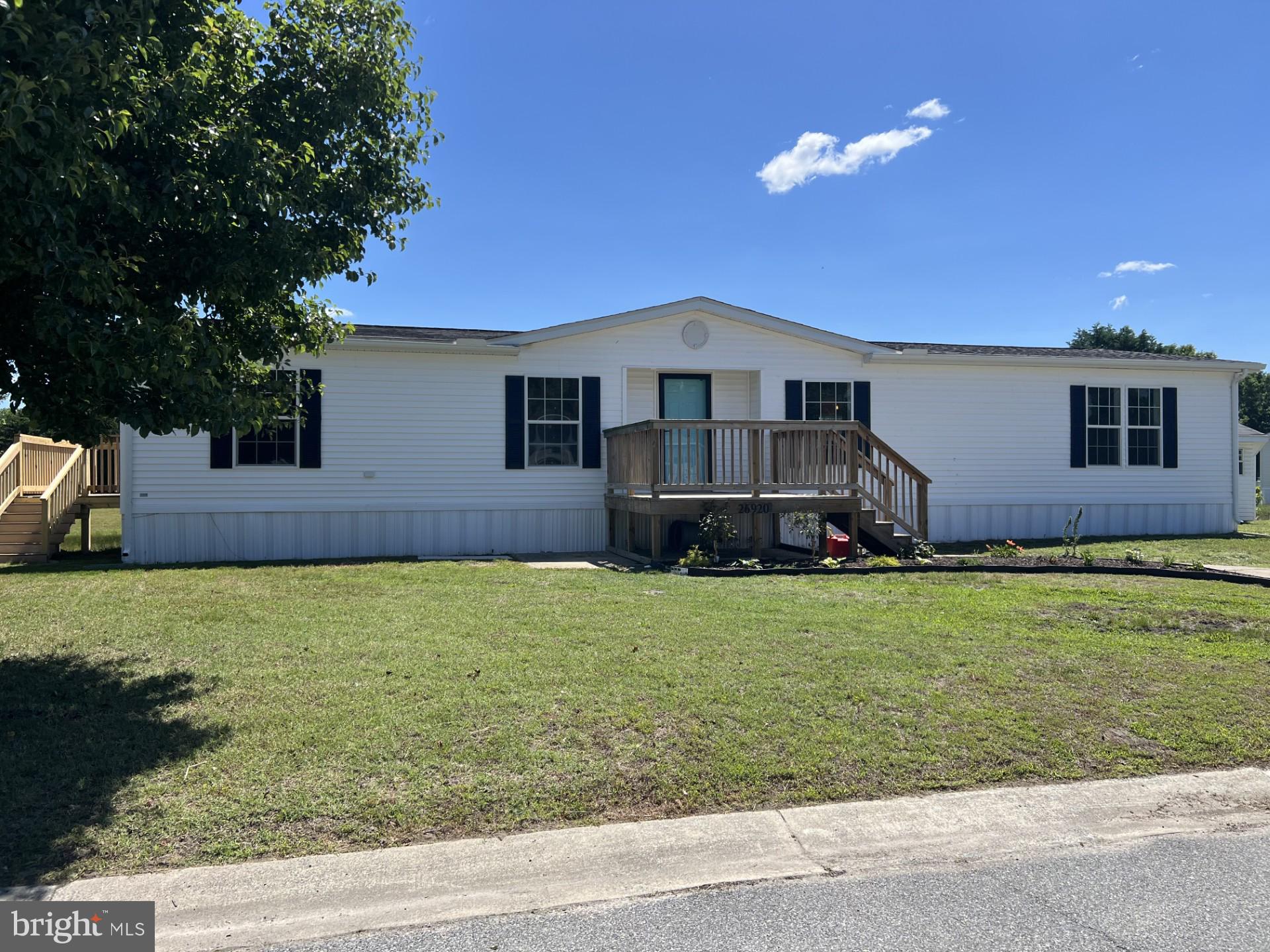 HEBRON WOODS - Residential