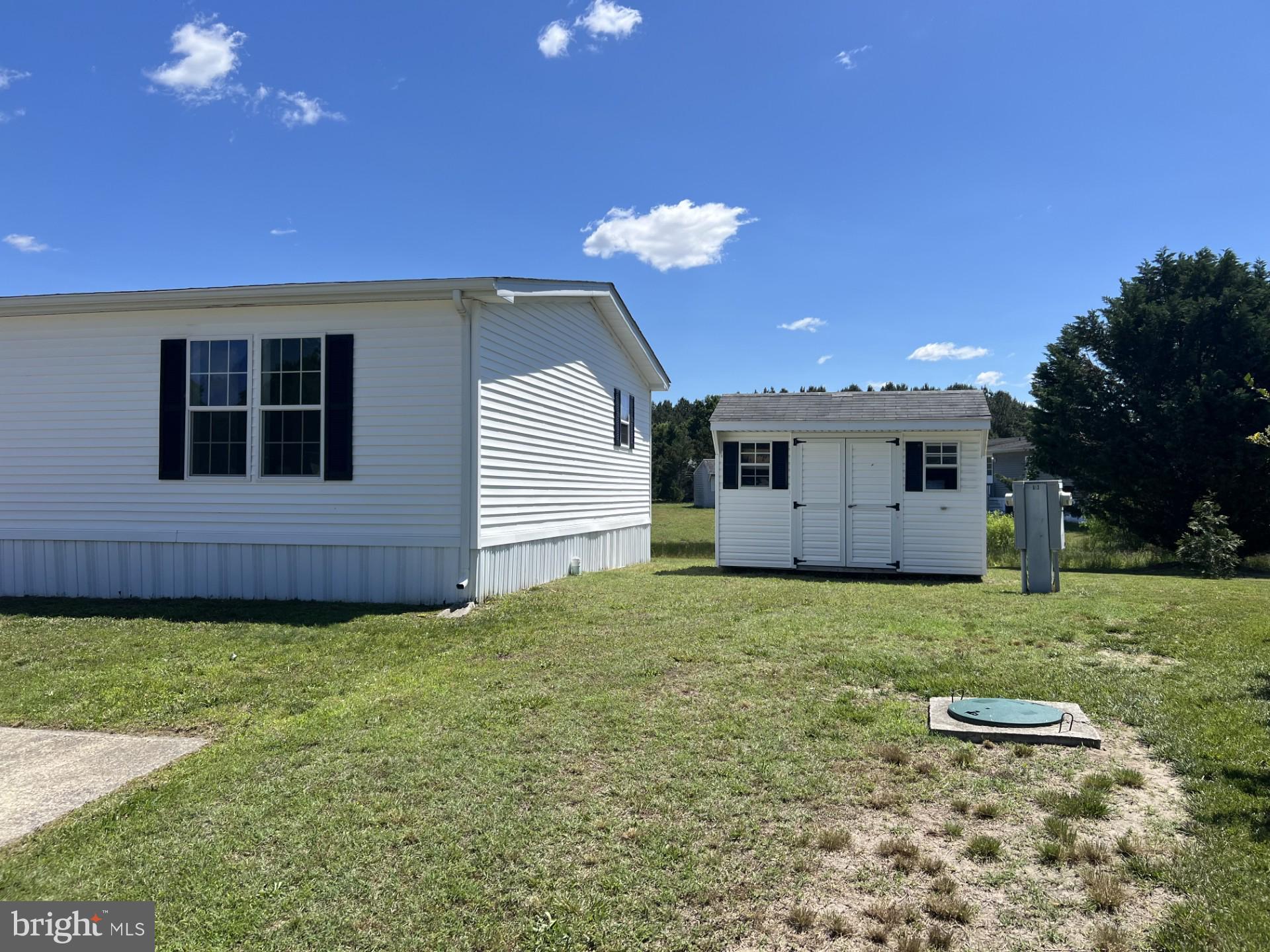HEBRON WOODS - Residential