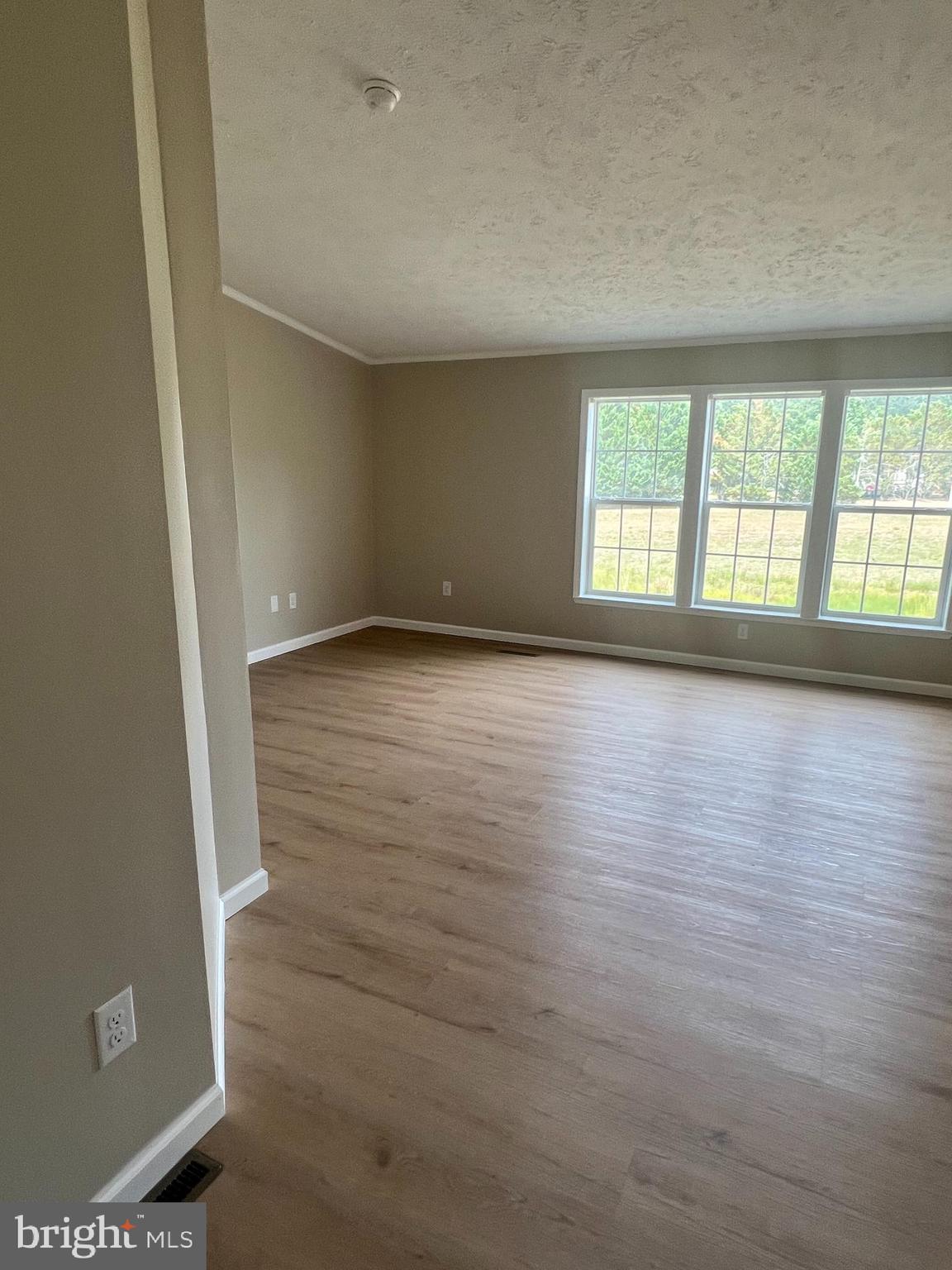 HEBRON WOODS - Residential