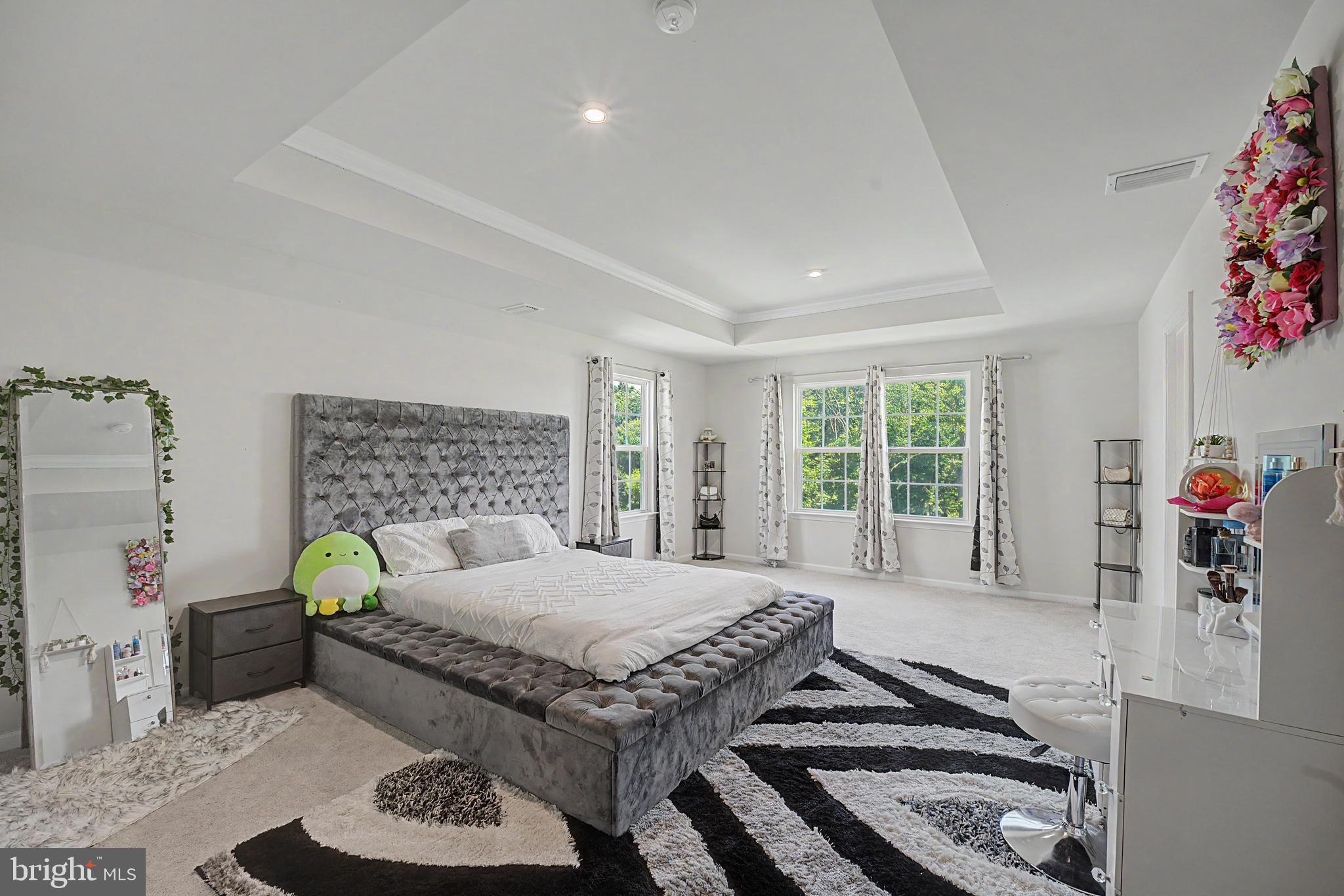 STRAY WINDS FARM - Residential