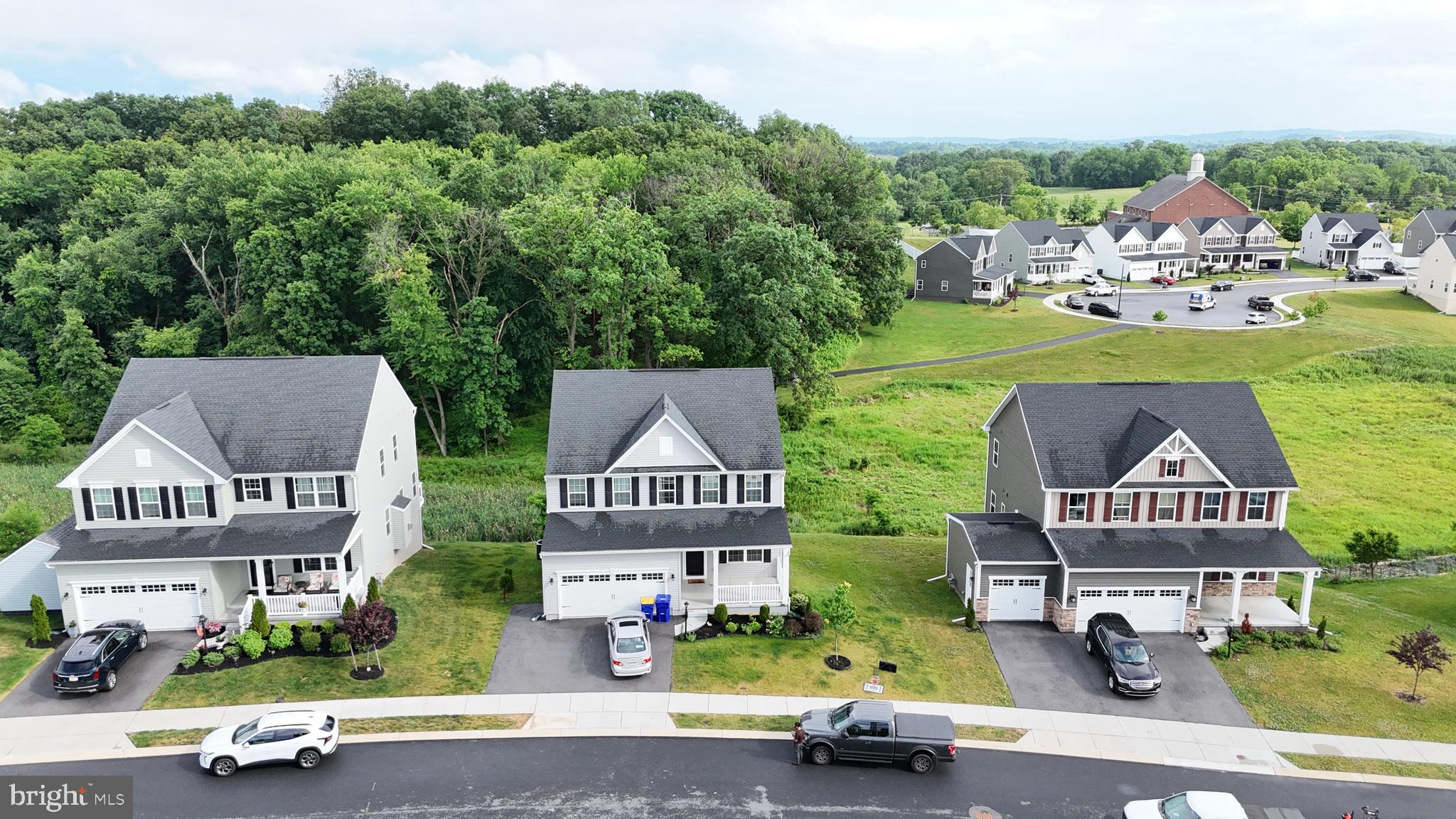 STRAY WINDS FARM - Residential