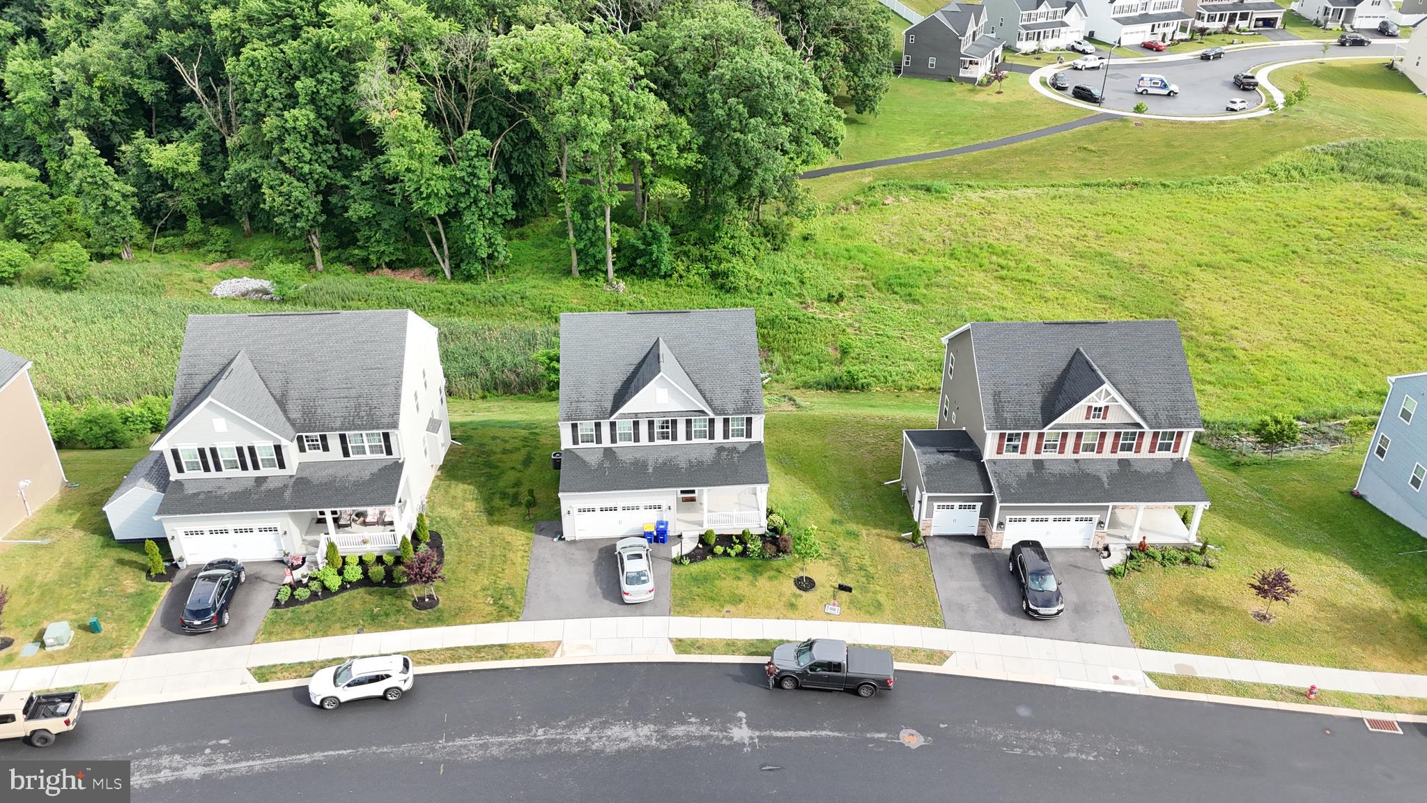 STRAY WINDS FARM - Residential