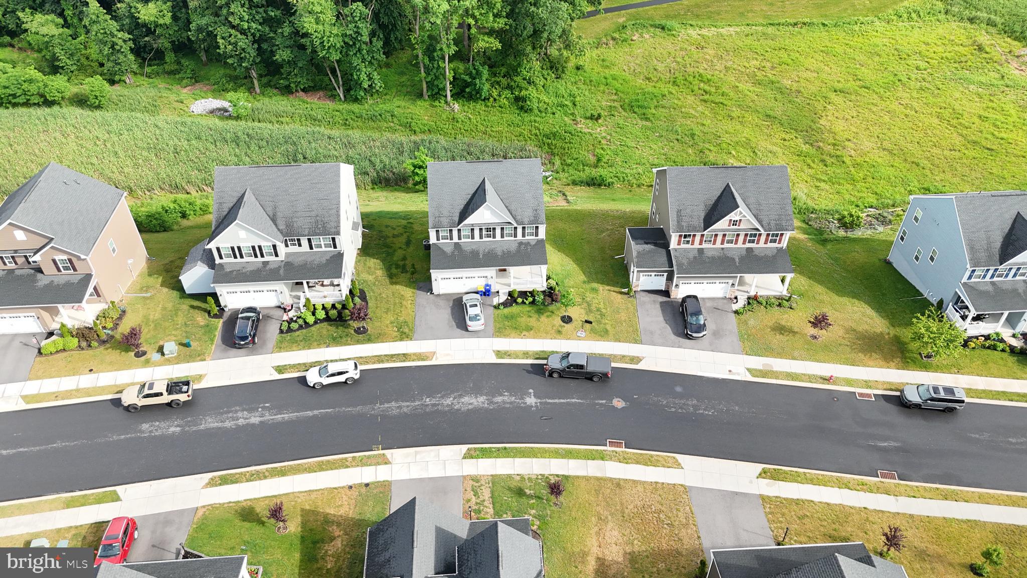 STRAY WINDS FARM - Residential