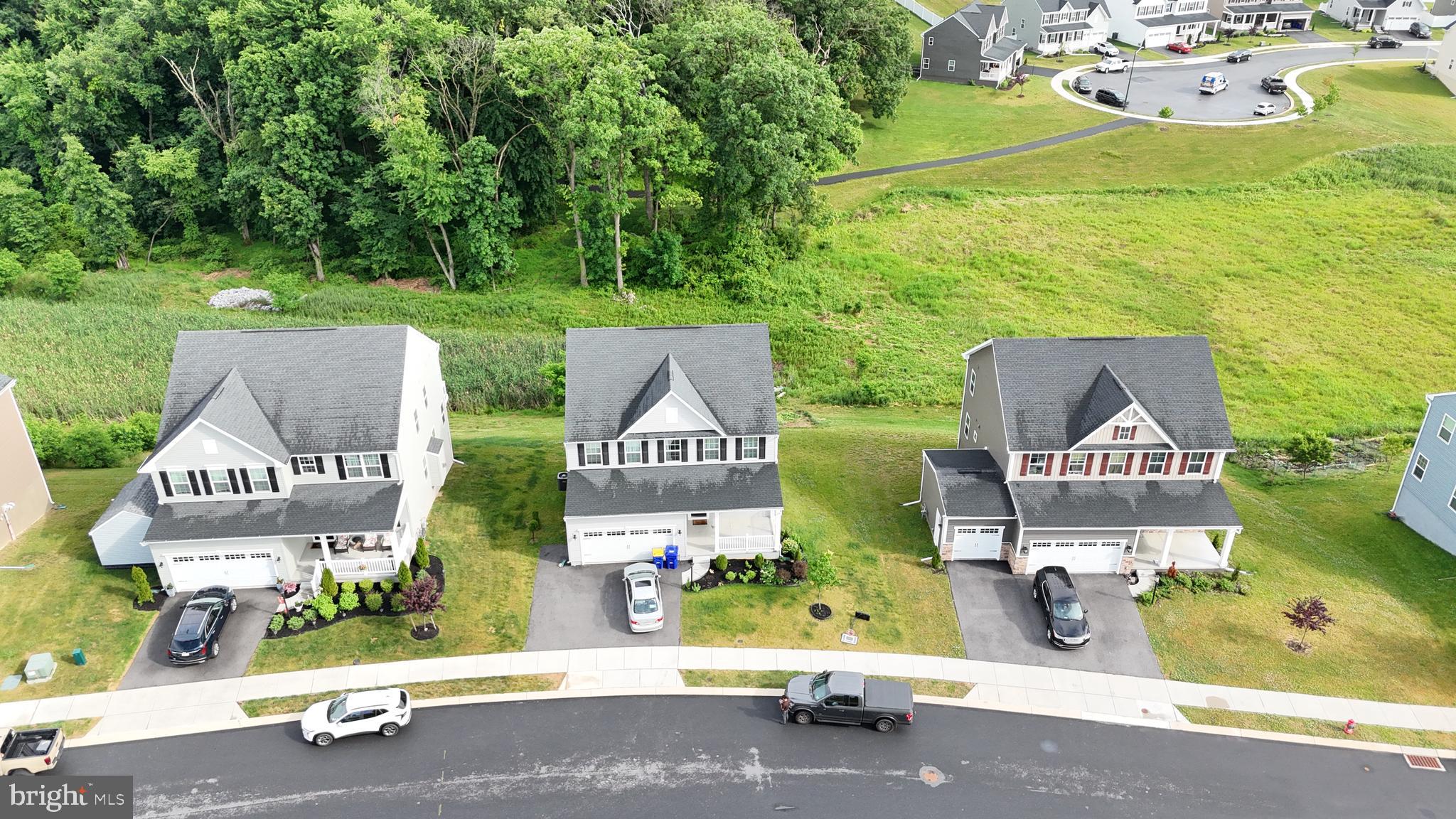 STRAY WINDS FARM - Residential