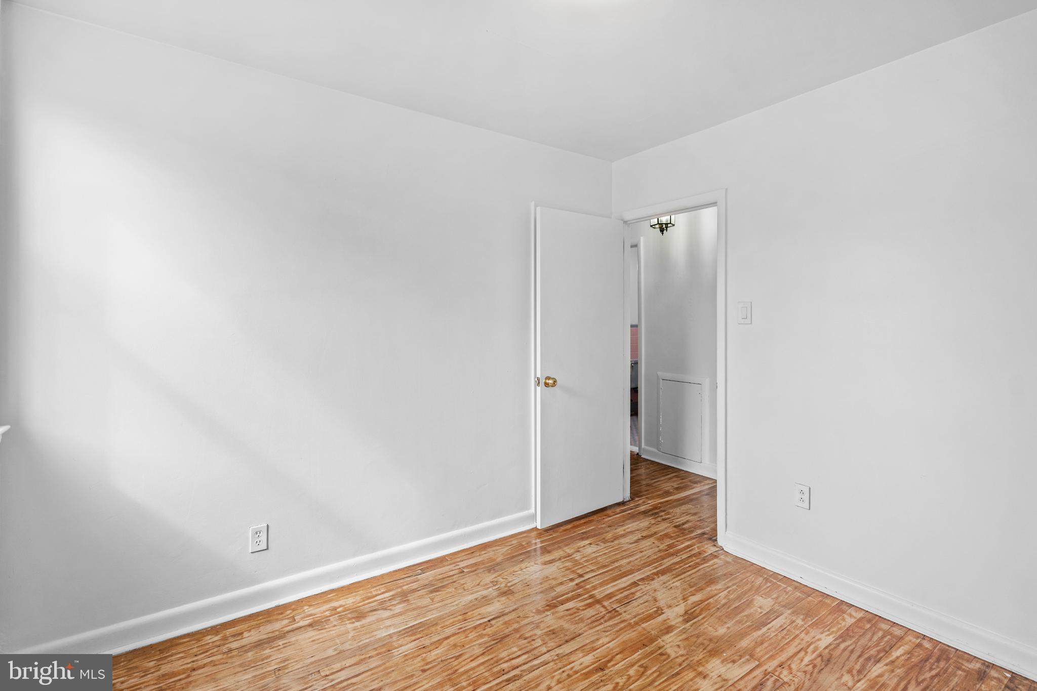 BELLS CORNER - Residential