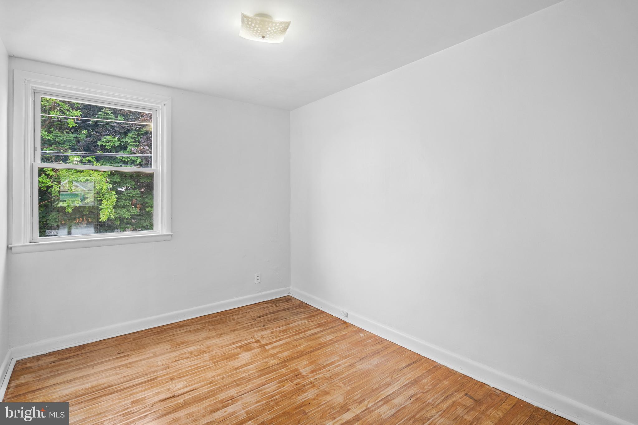 BELLS CORNER - Residential