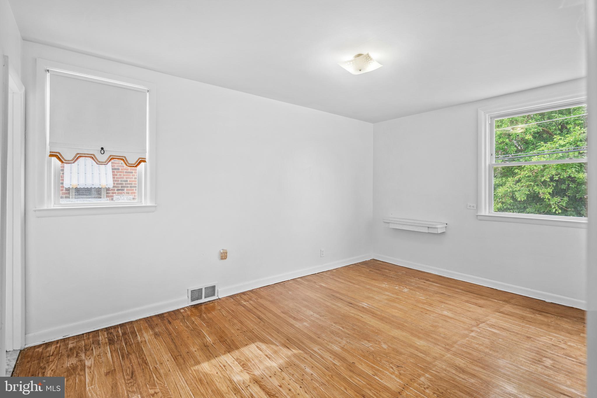 BELLS CORNER - Residential