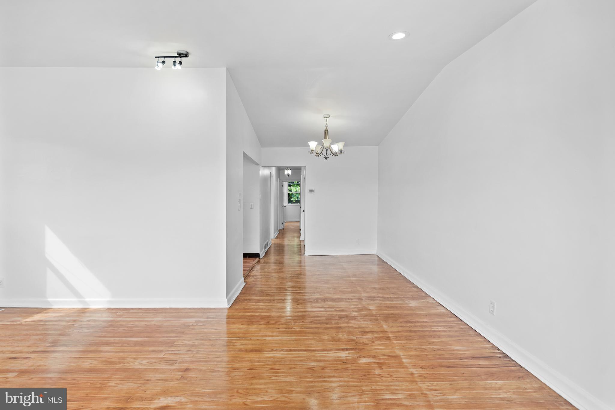 BELLS CORNER - Residential