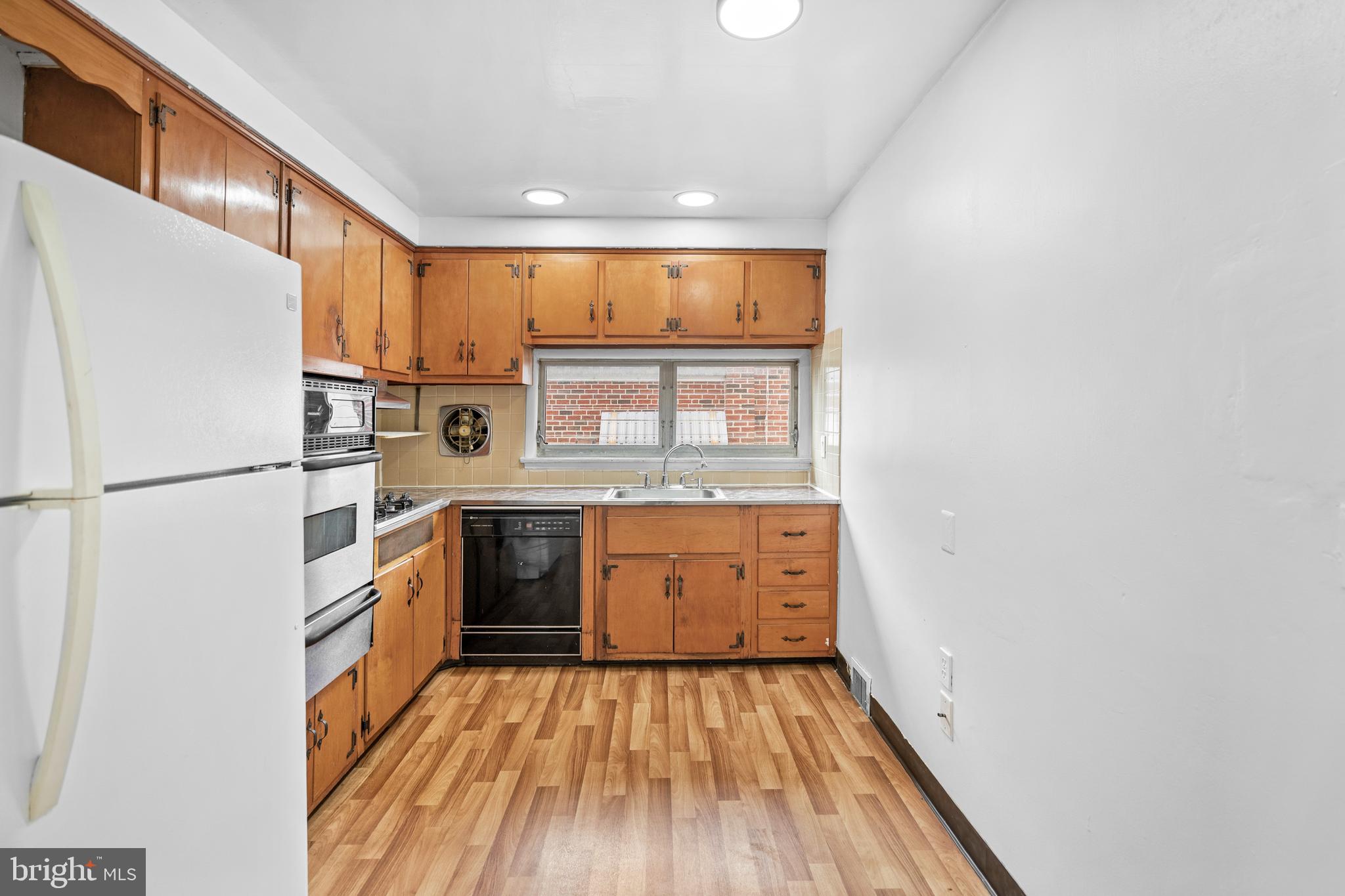 BELLS CORNER - Residential