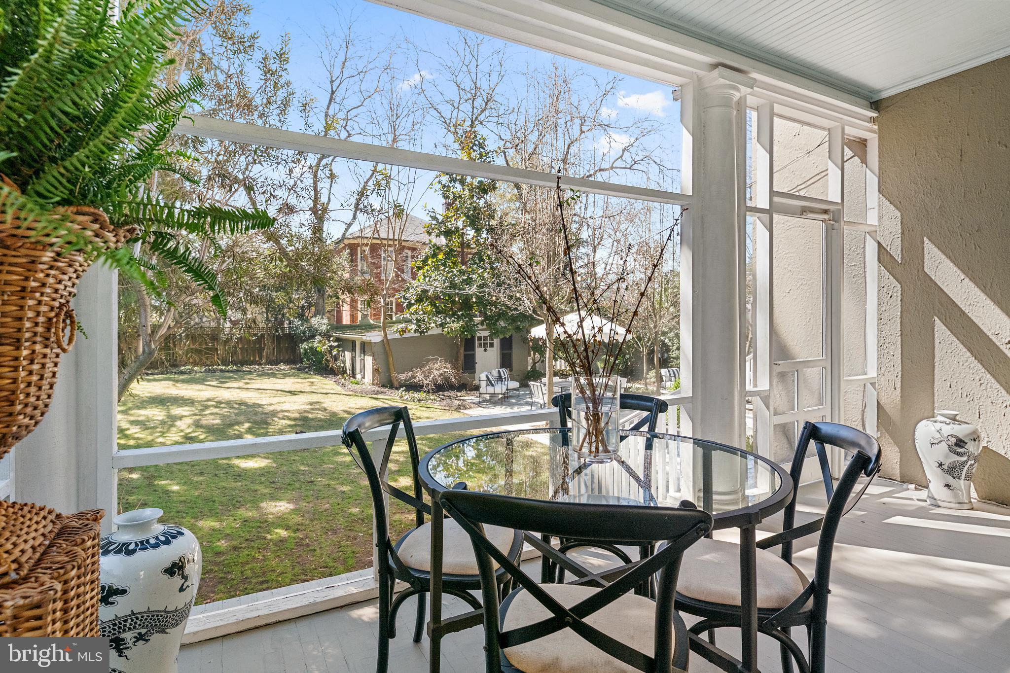 MURRAY HILL - Residential