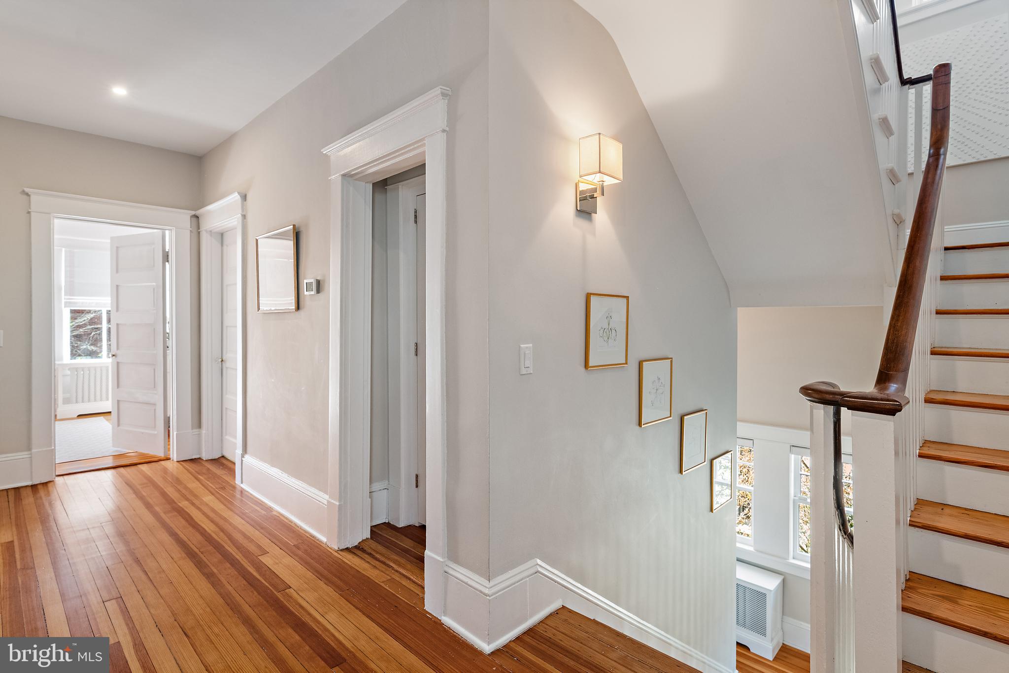 MURRAY HILL - Residential