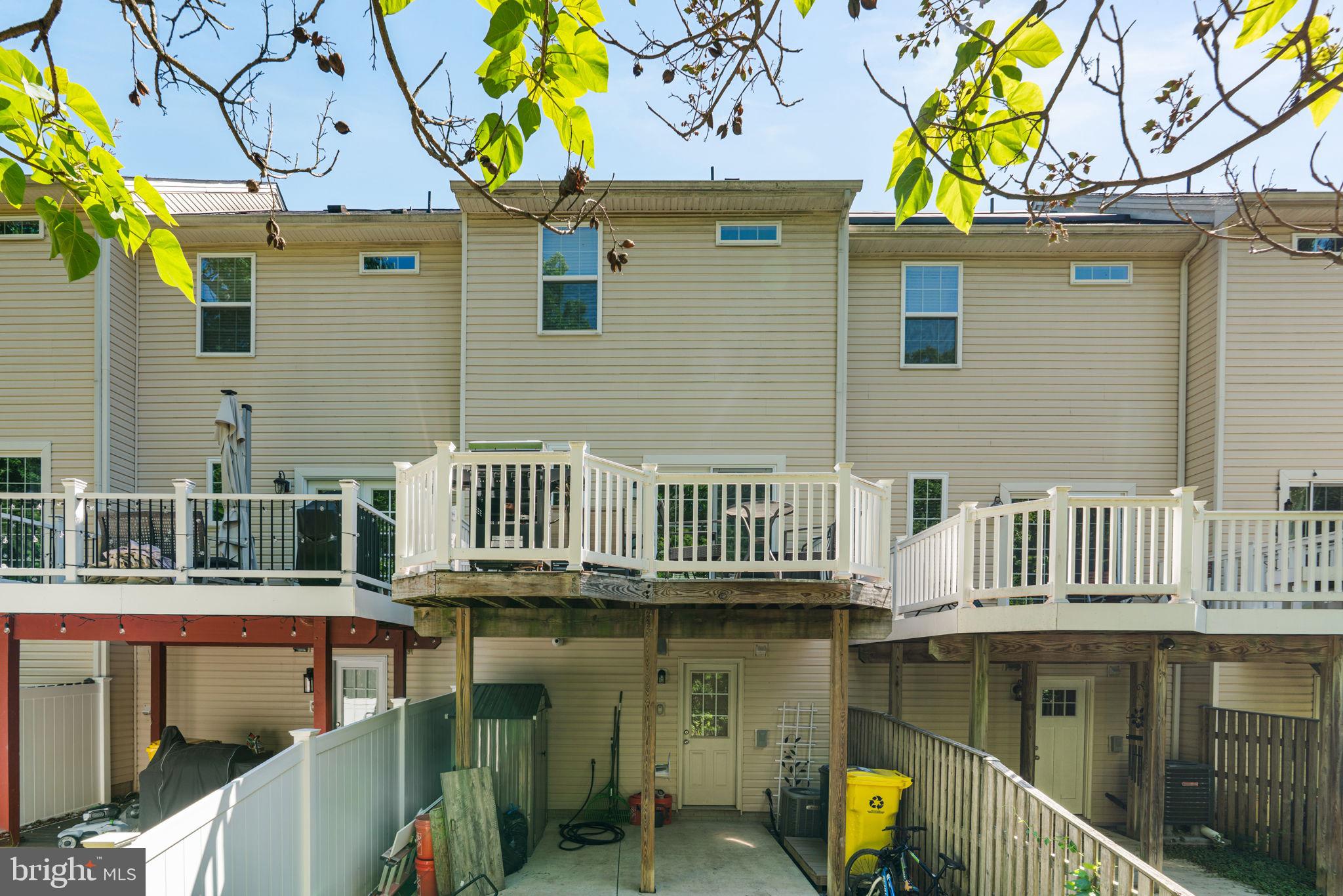 TANYARD SPRINGS - Residential