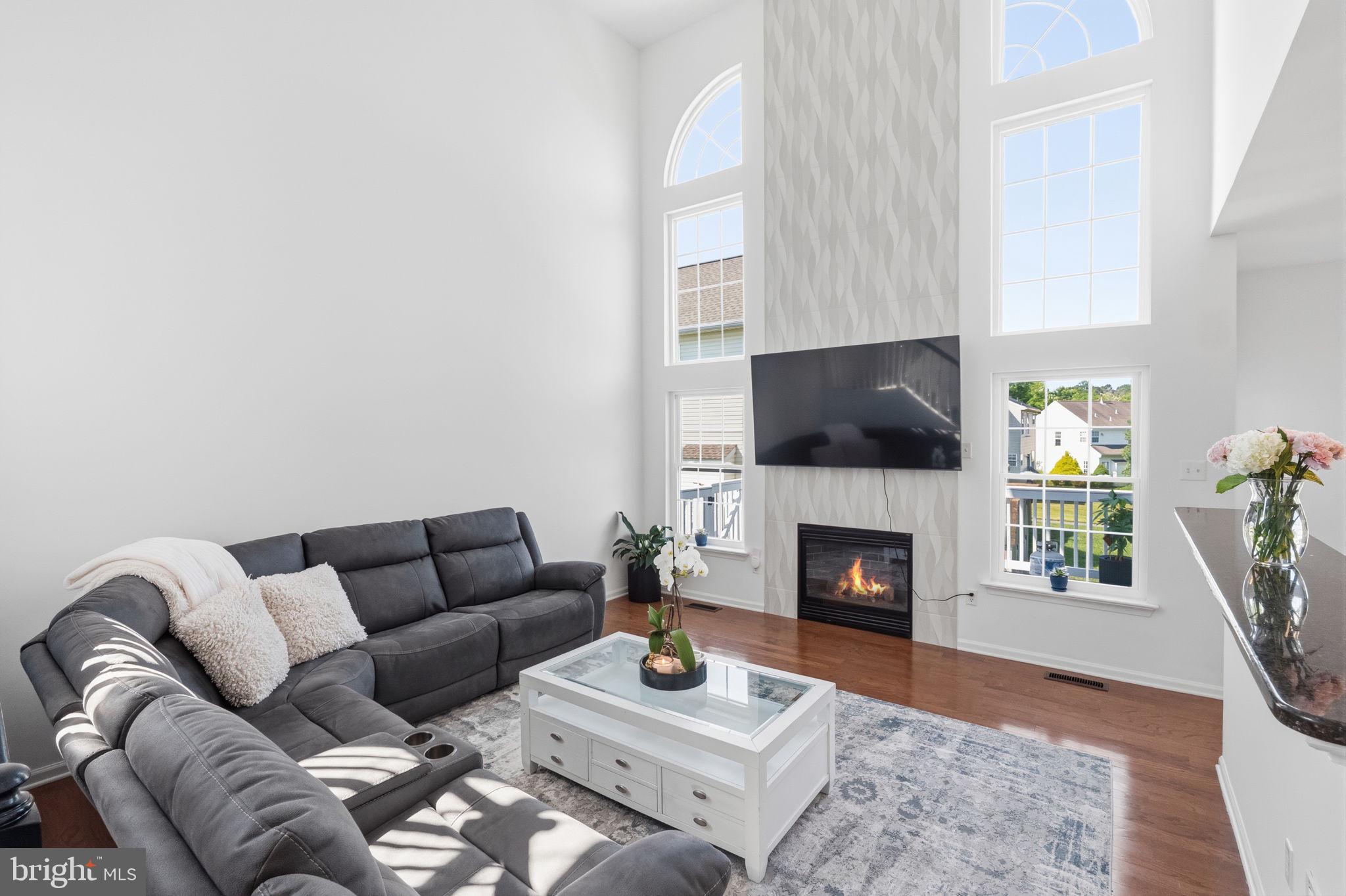 BRANFORD VILLAGE - Residential