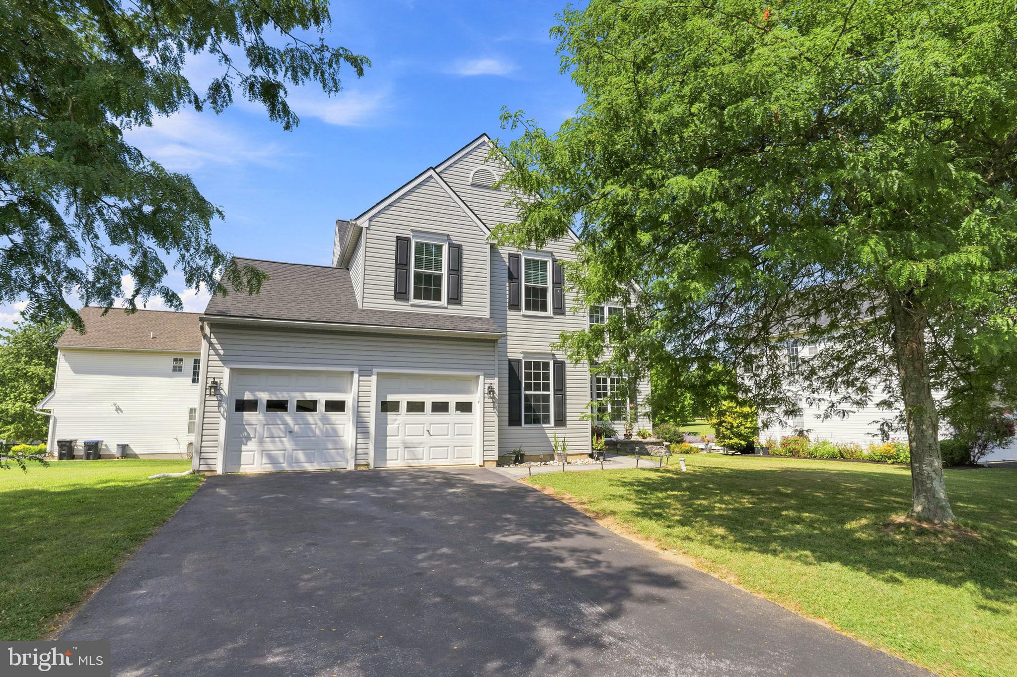 BRANFORD VILLAGE - Residential
