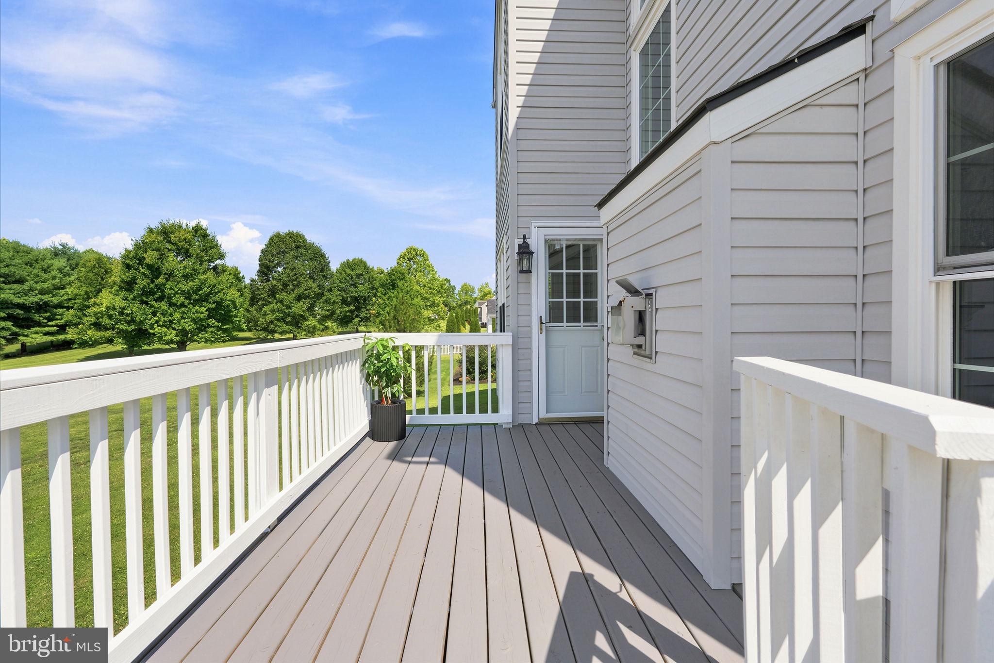BRANFORD VILLAGE - Residential