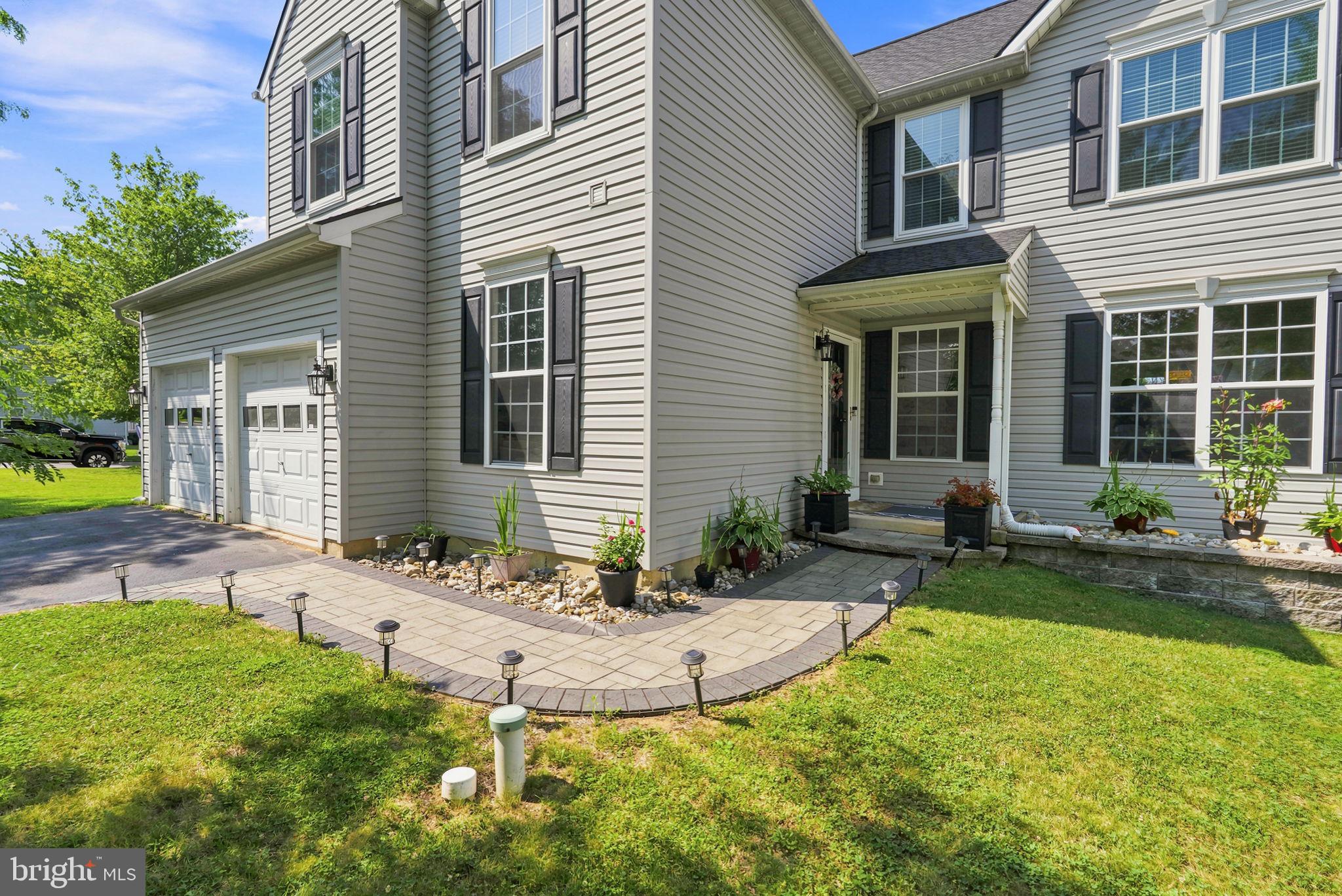 BRANFORD VILLAGE - Residential