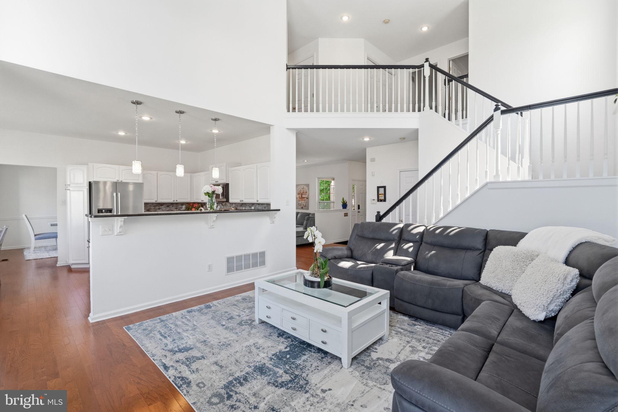BRANFORD VILLAGE - Residential