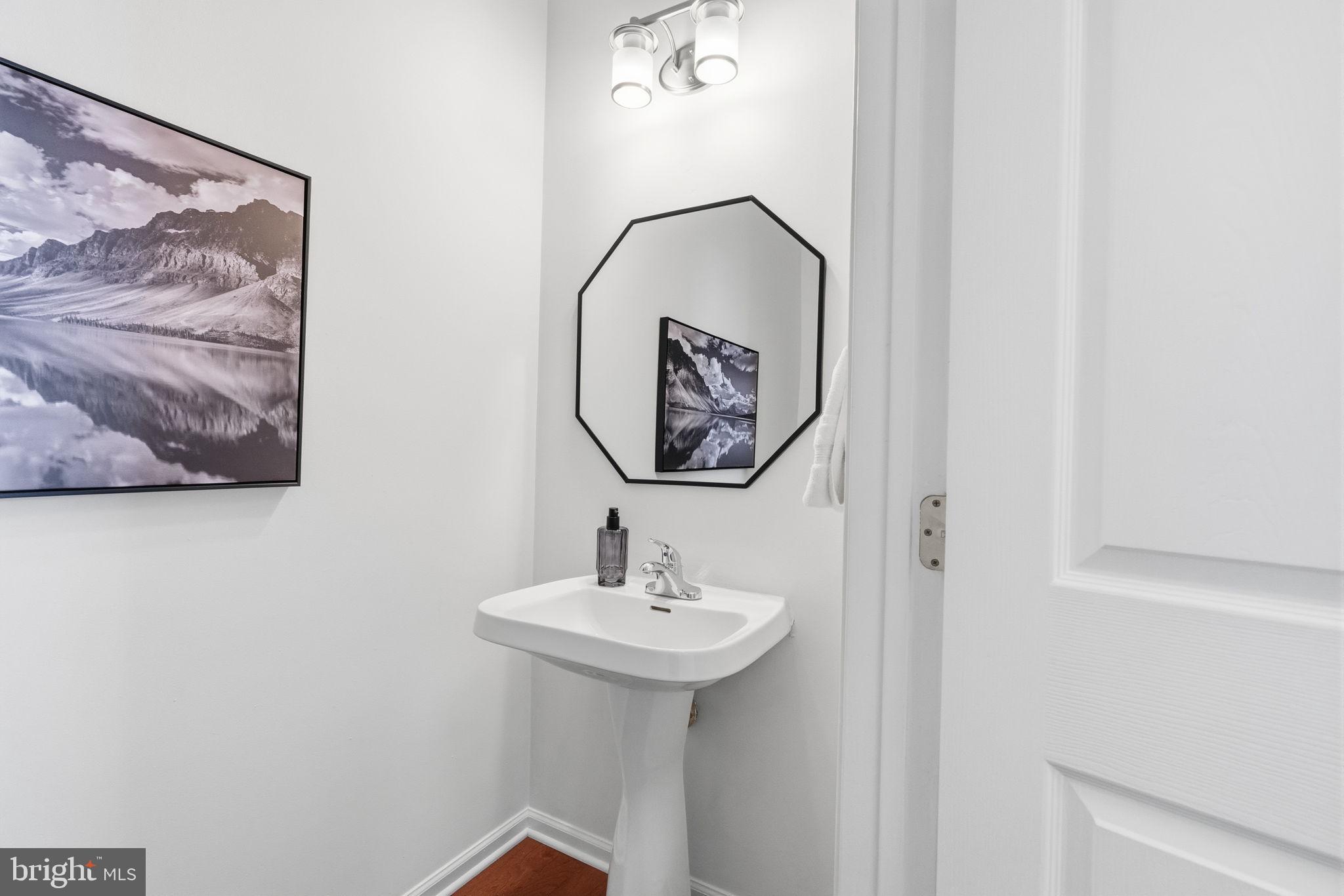BRANFORD VILLAGE - Residential