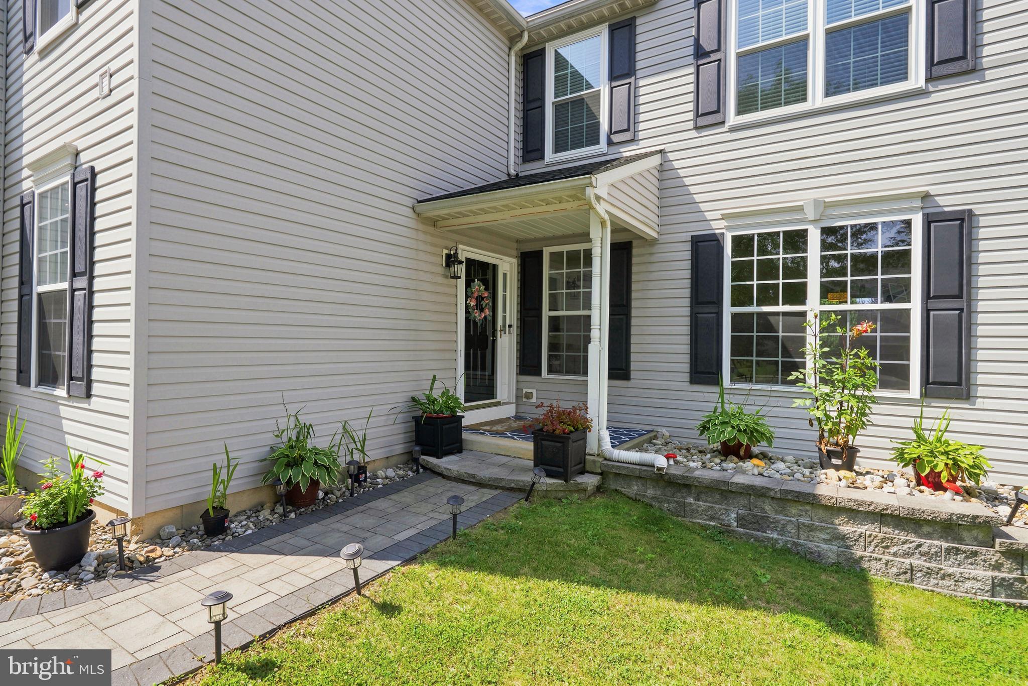 BRANFORD VILLAGE - Residential