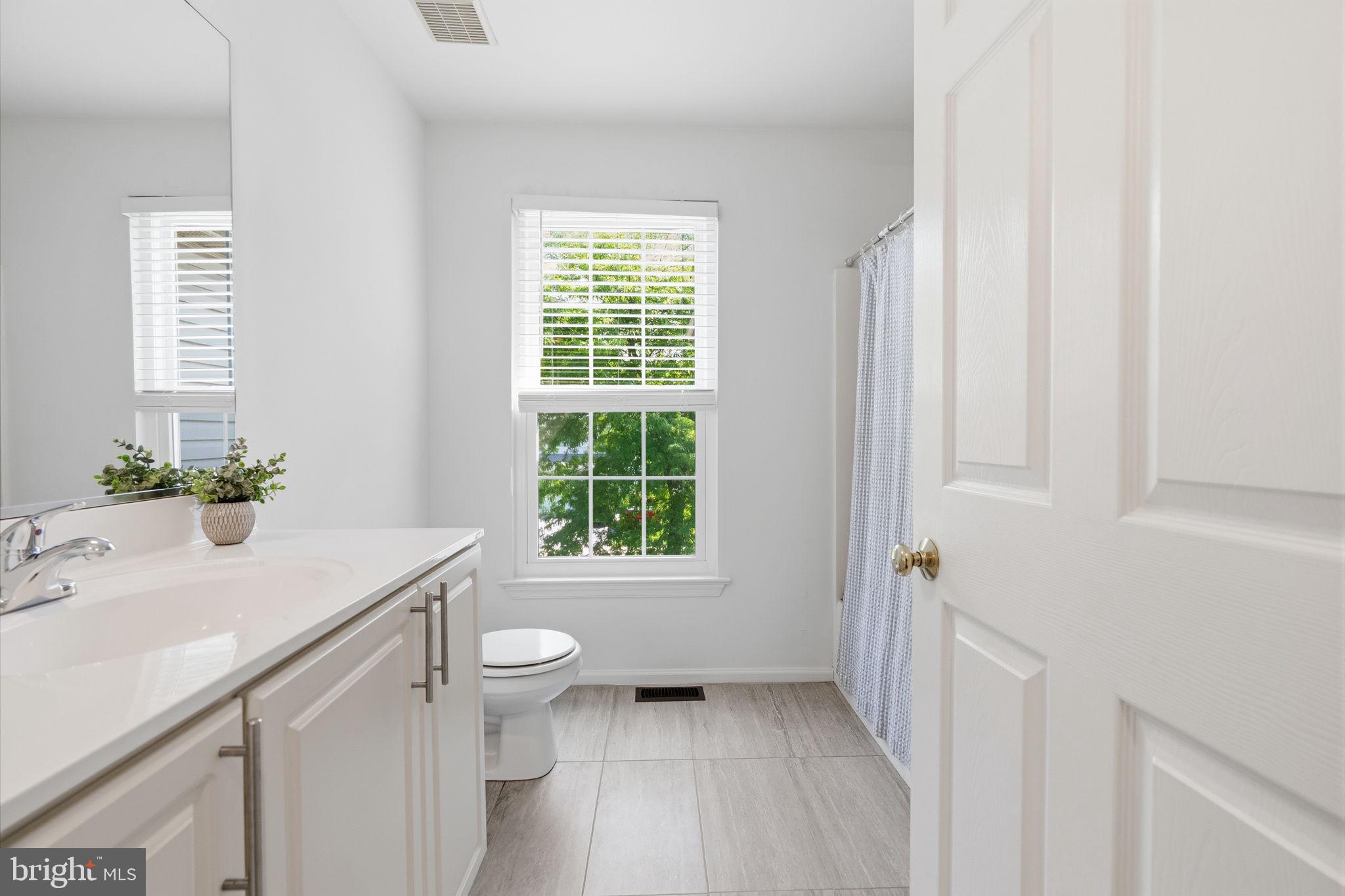 BRANFORD VILLAGE - Residential