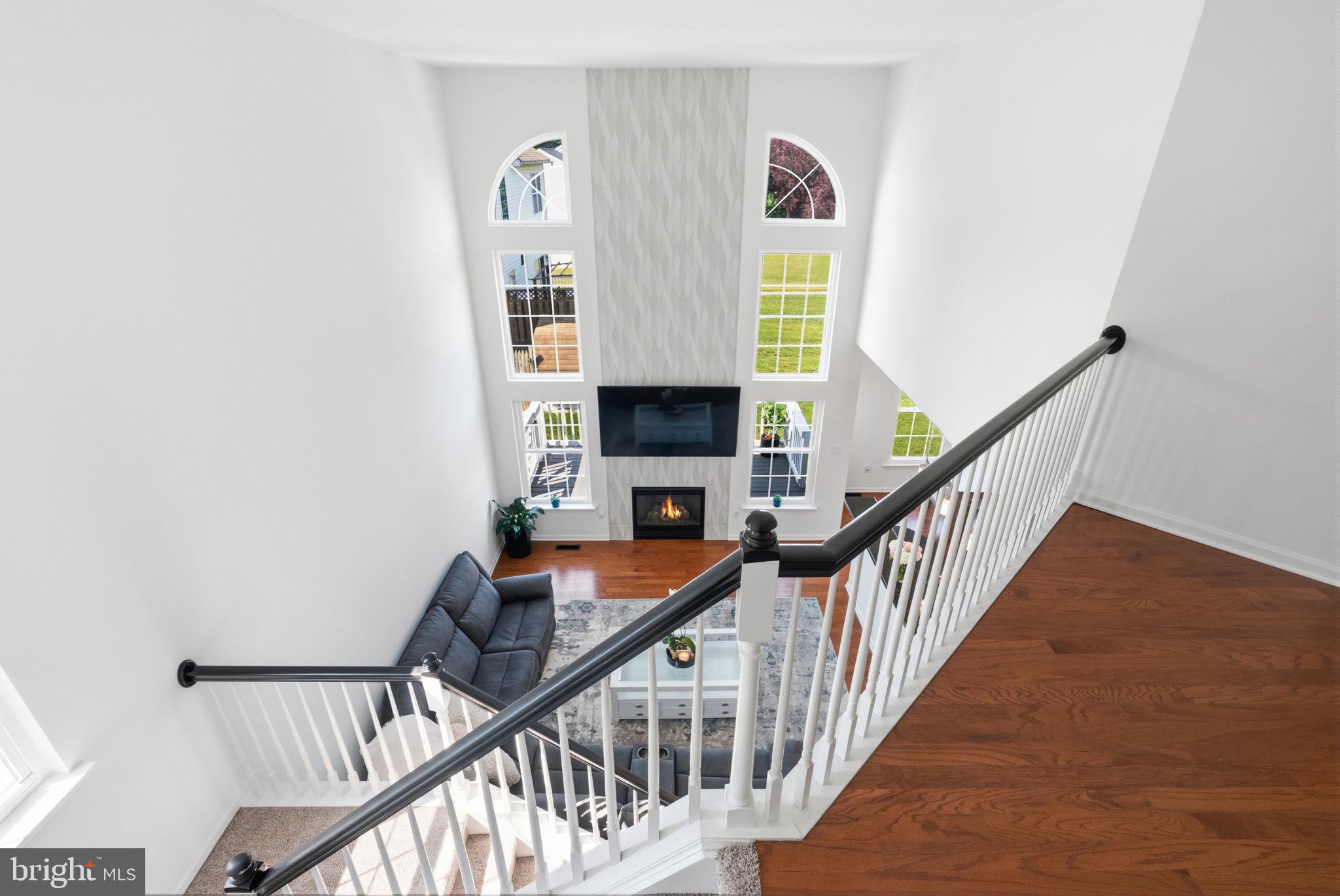 BRANFORD VILLAGE - Residential