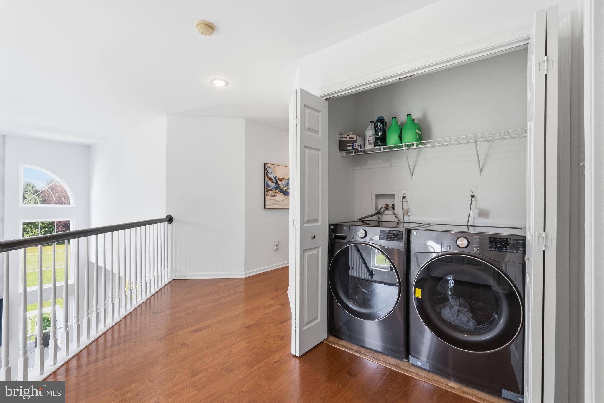 BRANFORD VILLAGE - Residential