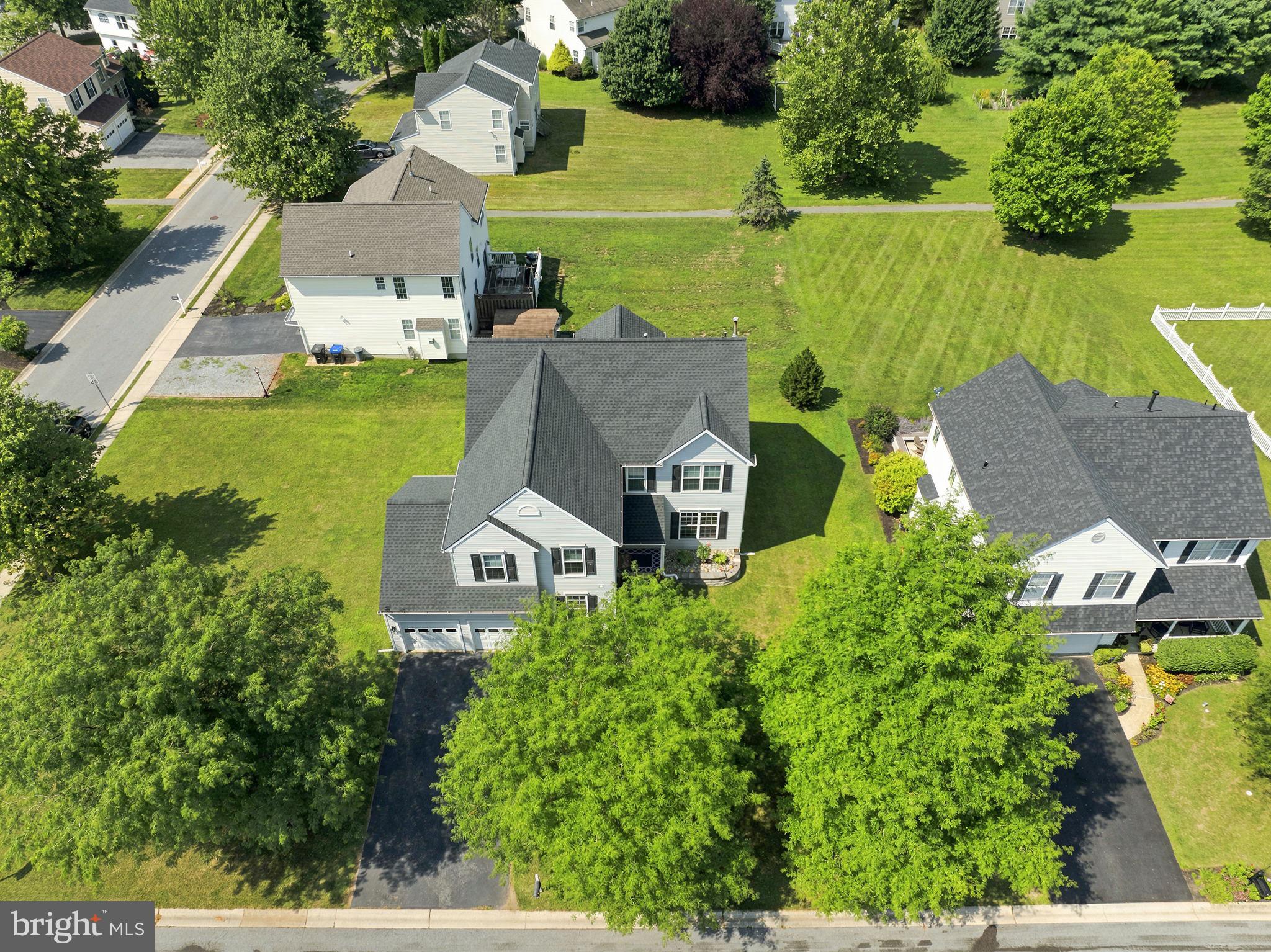 BRANFORD VILLAGE - Residential