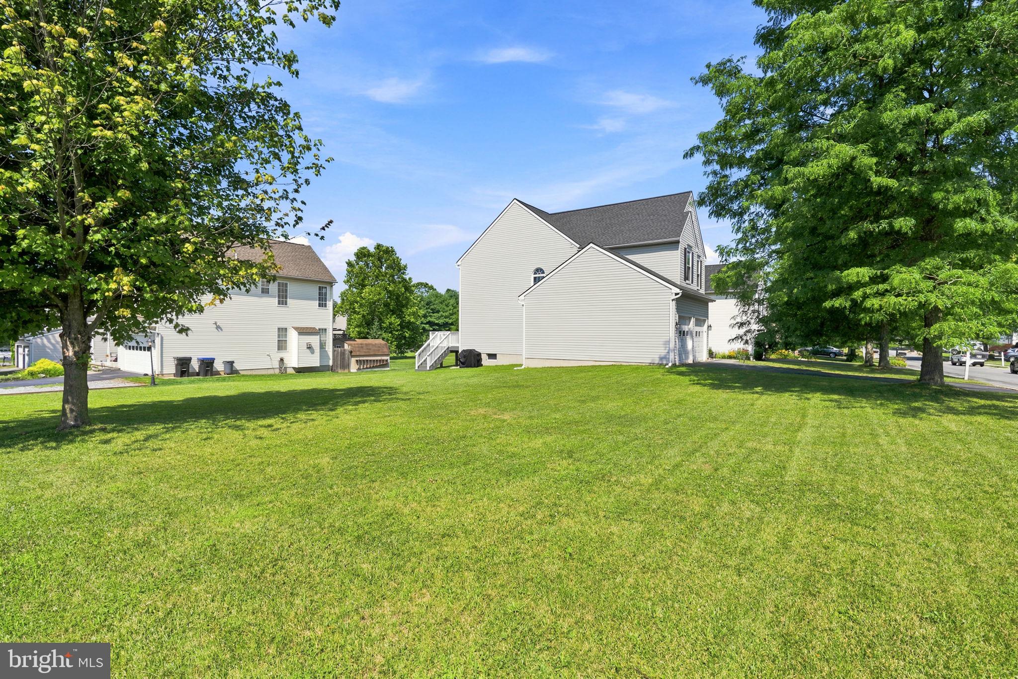 BRANFORD VILLAGE - Residential