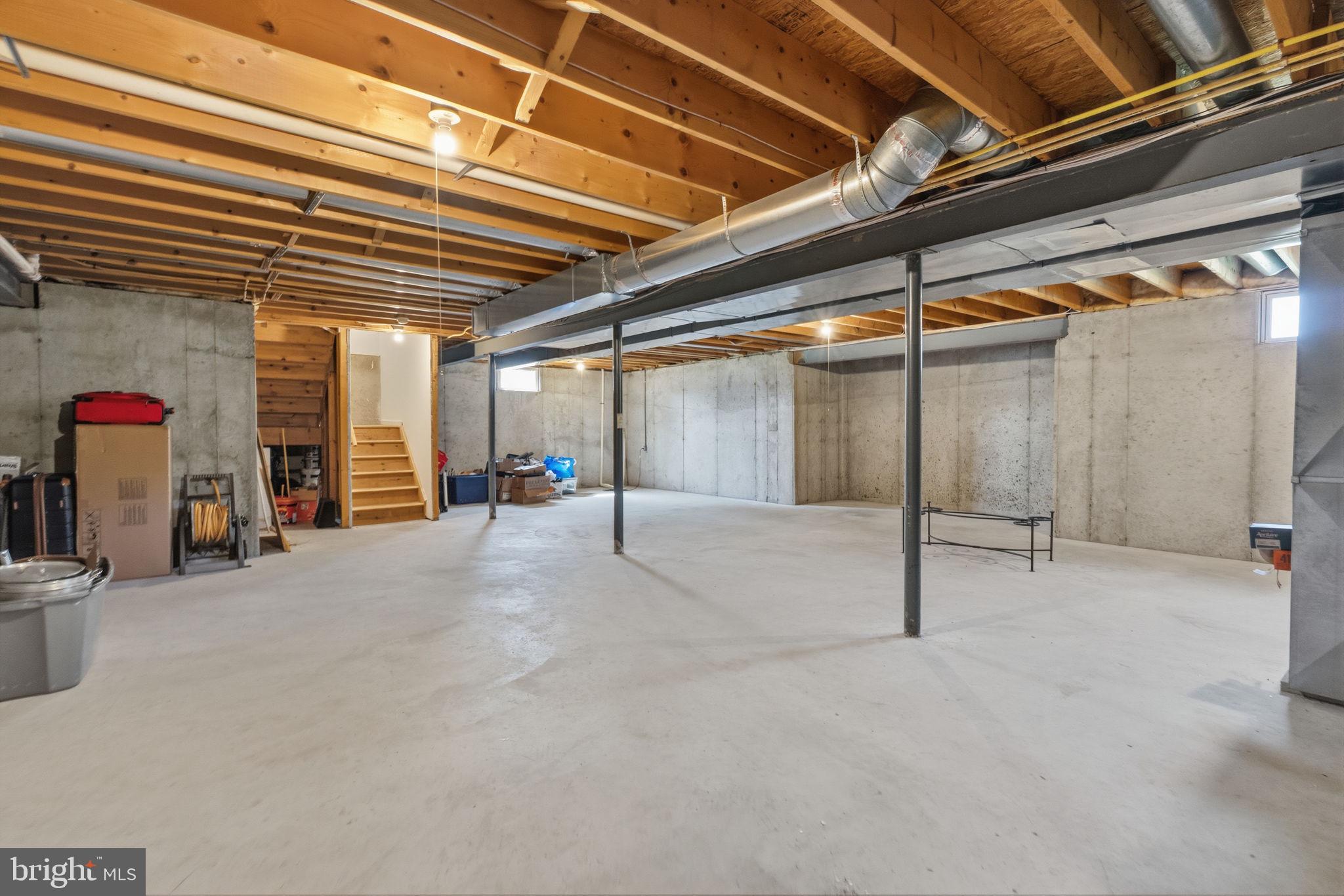 BRANFORD VILLAGE - Residential