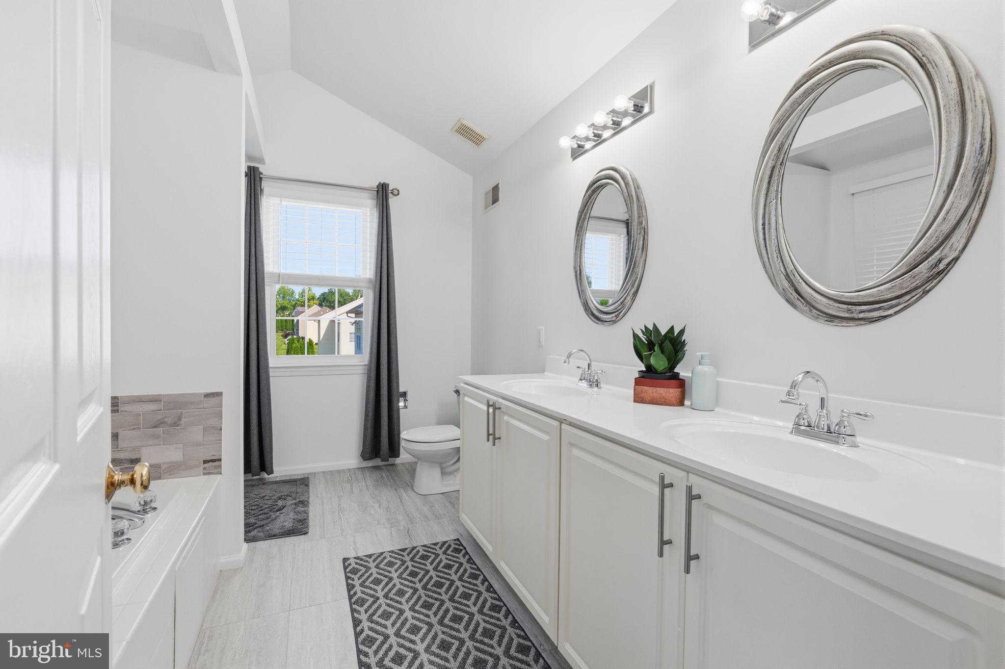 BRANFORD VILLAGE - Residential