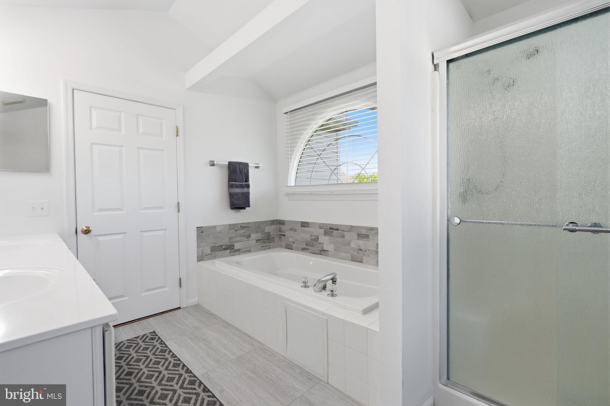 BRANFORD VILLAGE - Residential