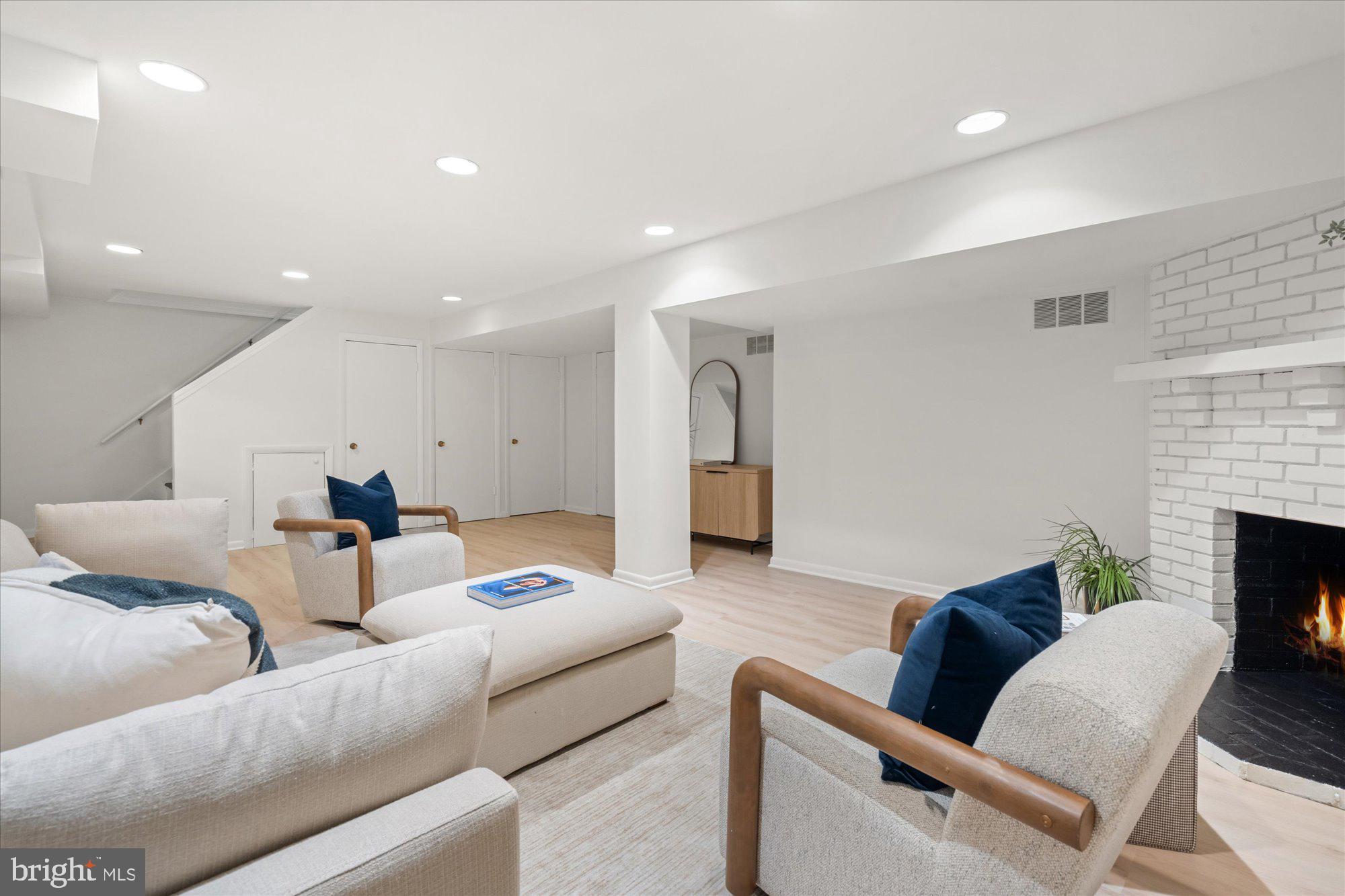 SUMNER - Residential