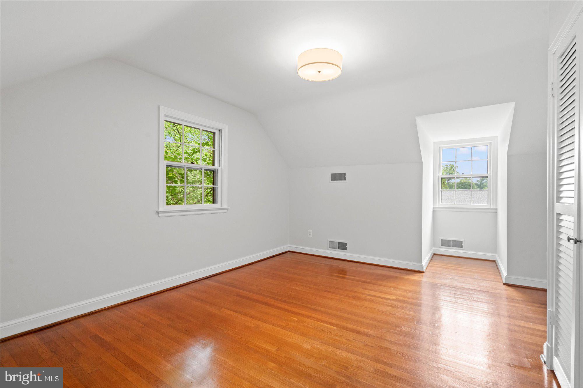 SUMNER - Residential