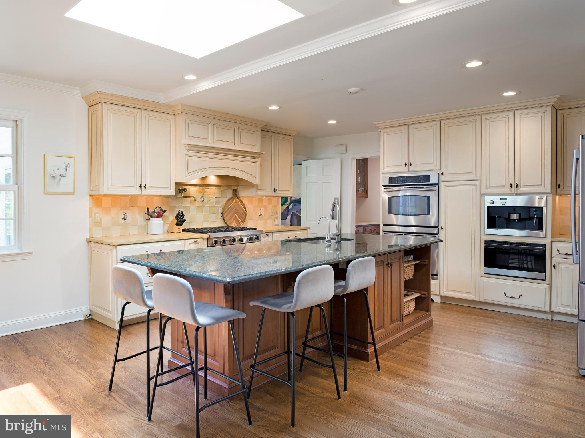 BRYN MAWR - Residential
