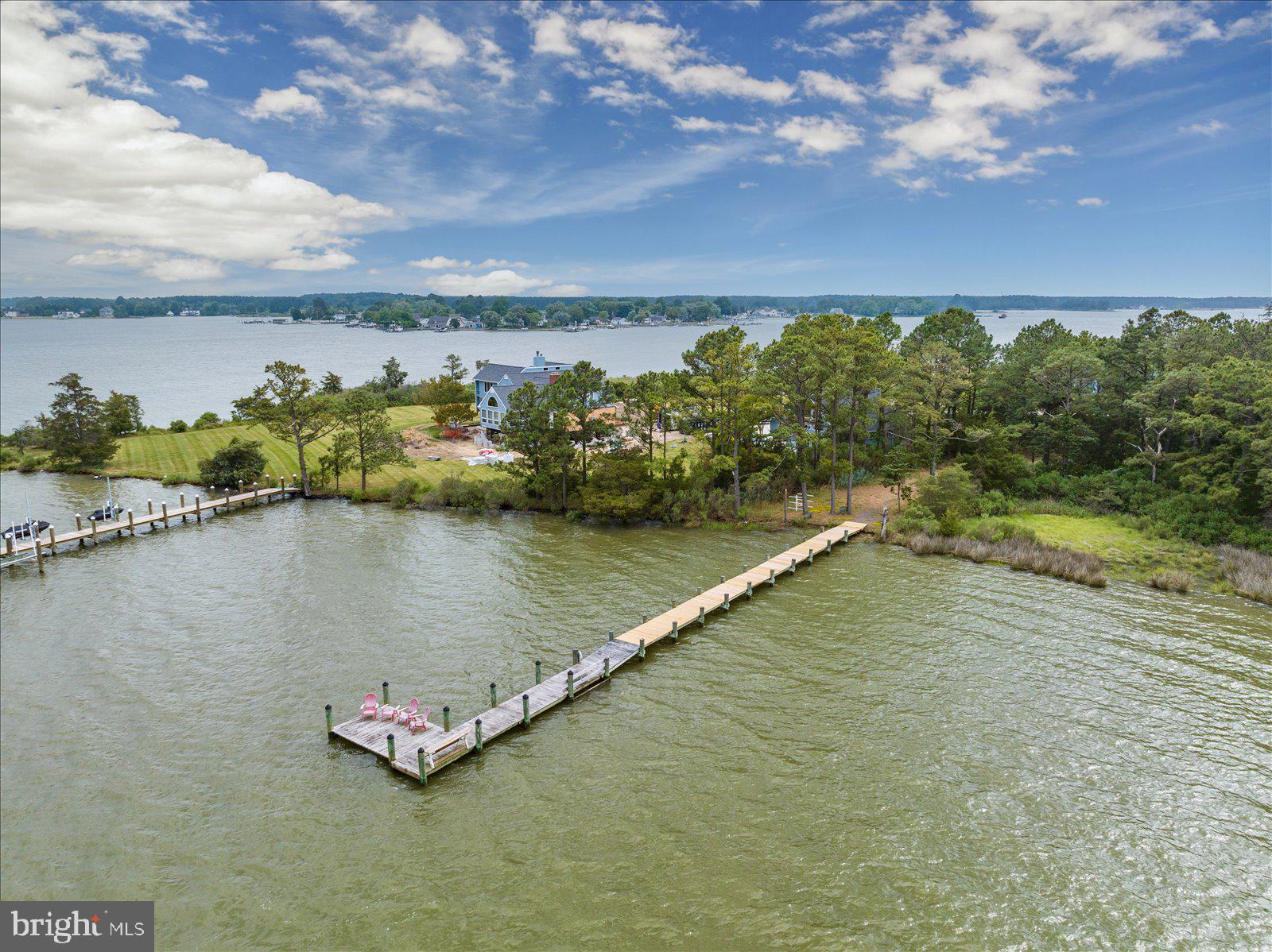 HERON HARBOR - Land