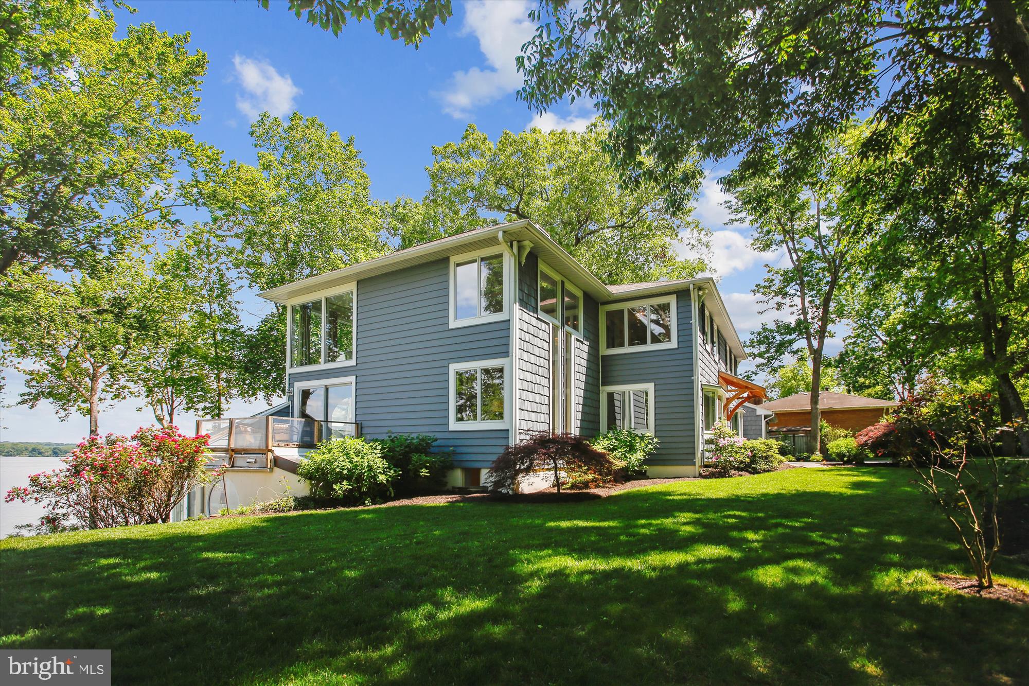 HALLOWING POINT RIVER ESTATES - Residential